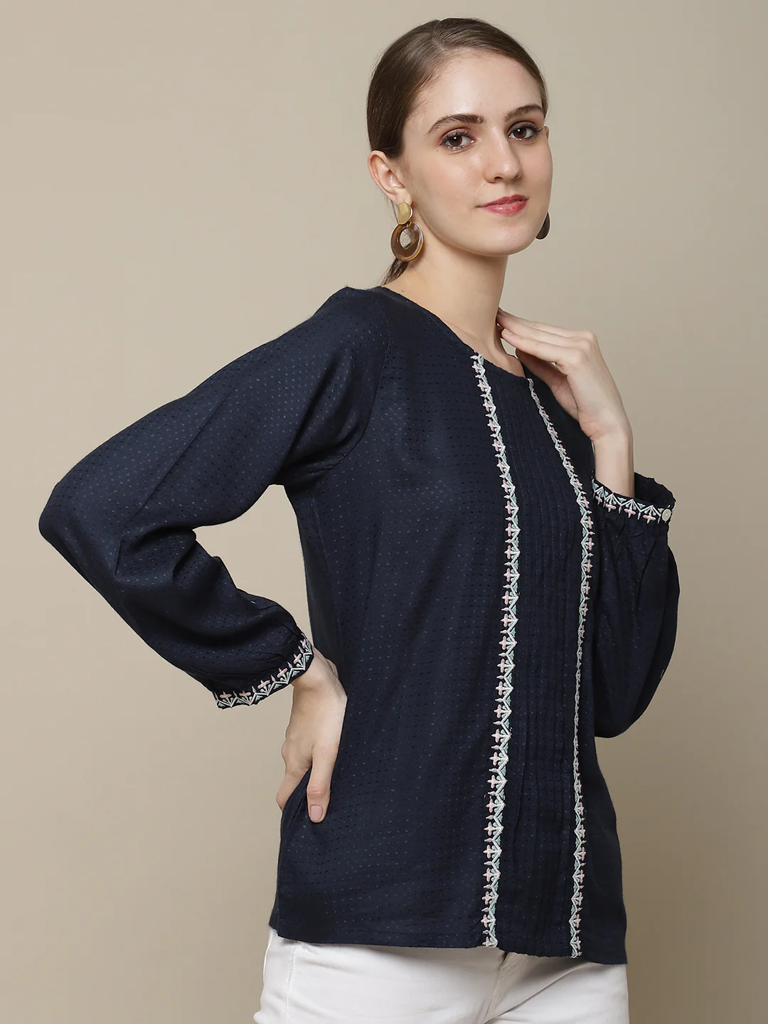 Women's Casual  Navy Blue Solid Round neck Tunic - Image 4