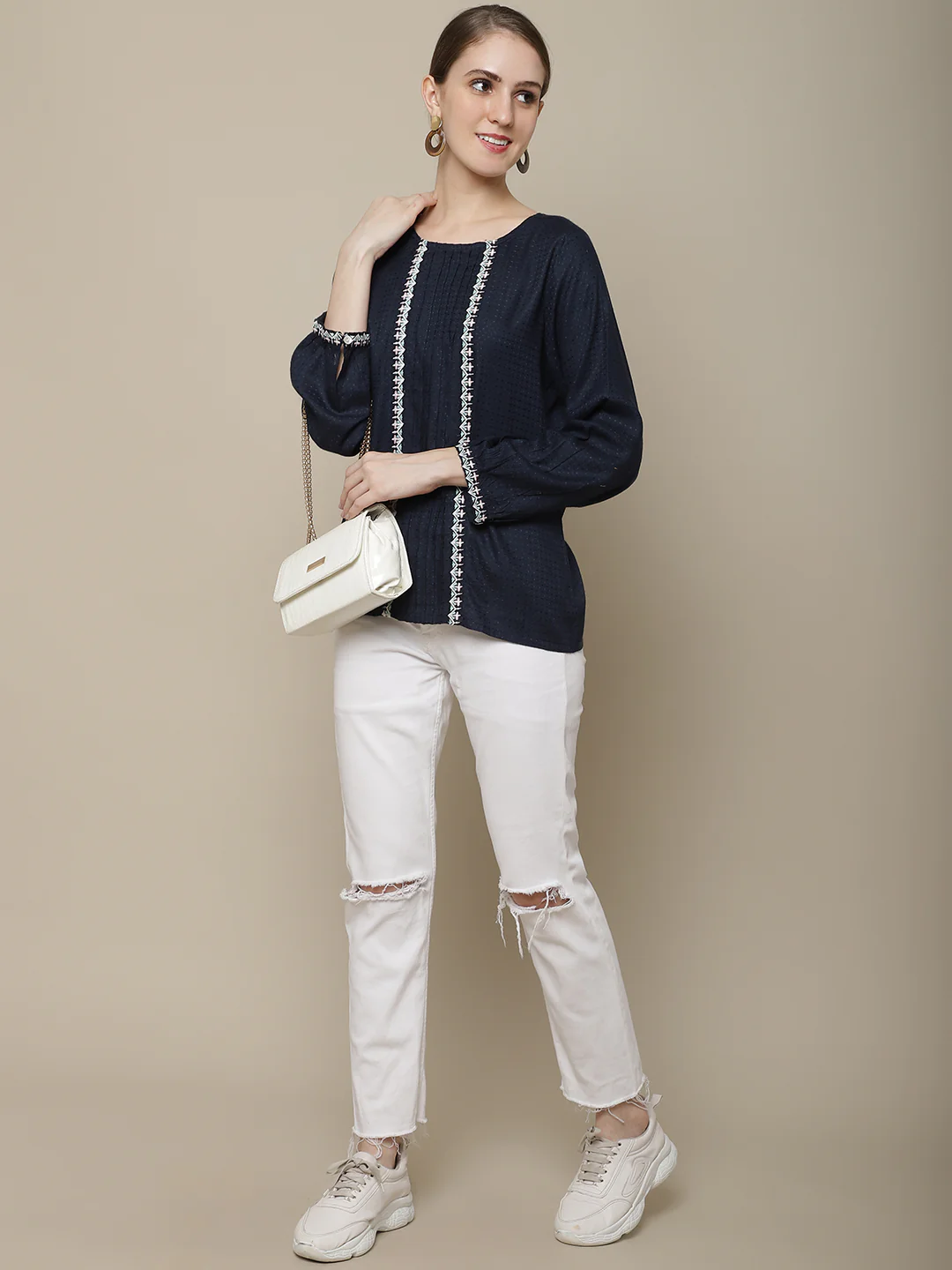 Women's Casual  Navy Blue Solid Round neck Tunic - Image 5