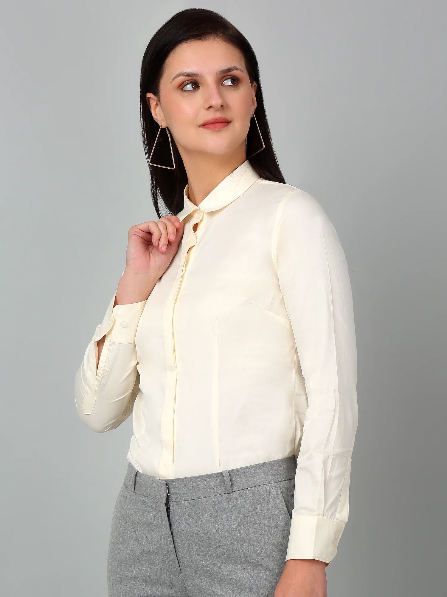 Women's Formal Slim Fit Offwhite Regular Full Sleeve  Shirt - Image 4