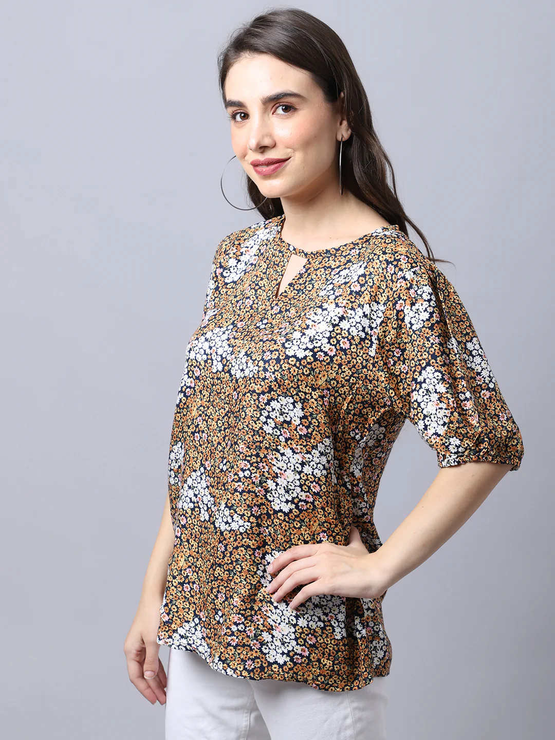 Women's Casual  Yellow Floral Print Round neck with keyhole Top - Image 3