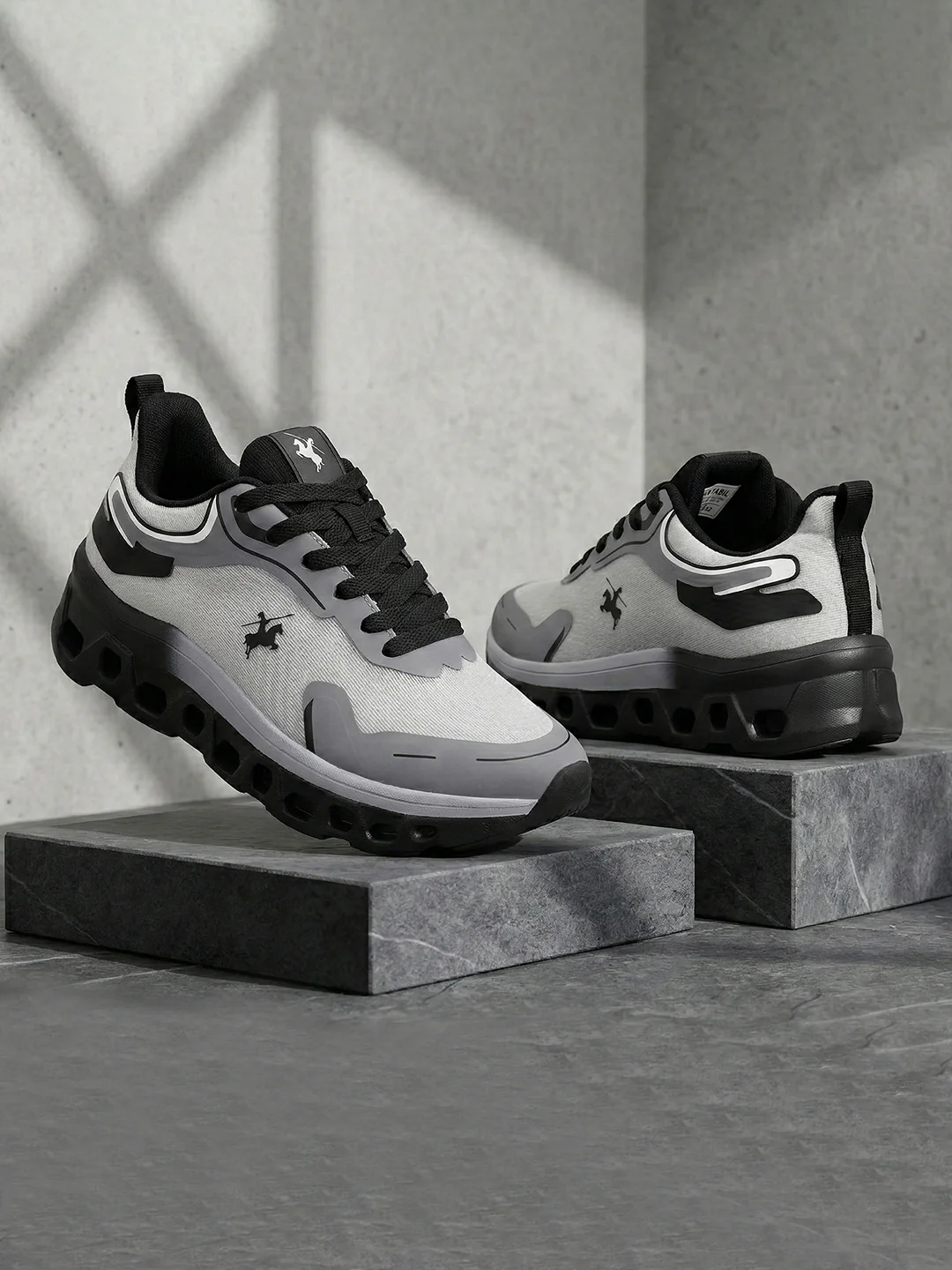 Casual Shoes for Men l Lightweight & Comfortable with Cushioned Insole Mesh Upper Phylon Sole Lace-Up Closure