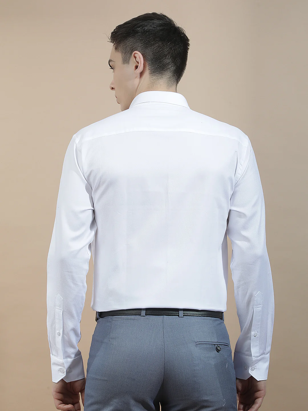 Formal Shirt for Men l Breathable & Soft with Color Fastness Regular Fit  Cotton Fabric Solid Pattern - Image 4