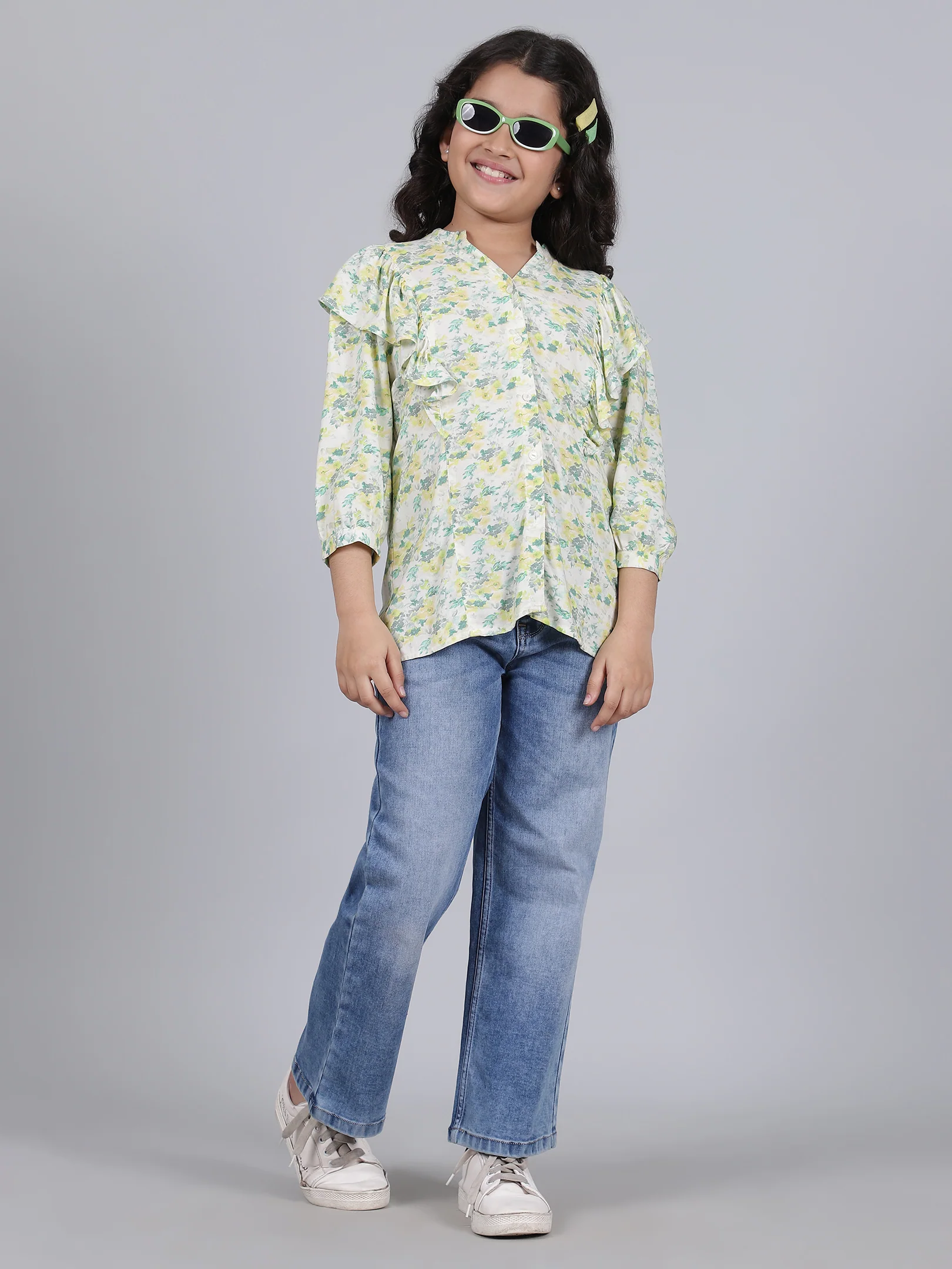 Girls Printed Green V-Neck 3/4th Sleeves Casual Top - Image 7