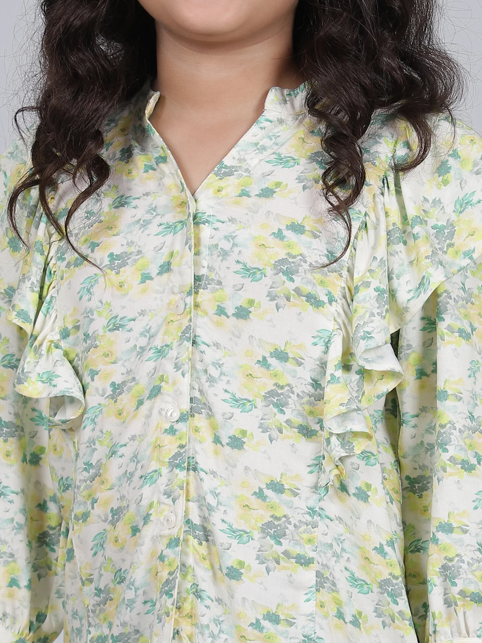Girls Printed Green V-Neck 3/4th Sleeves Casual Top - Image 8