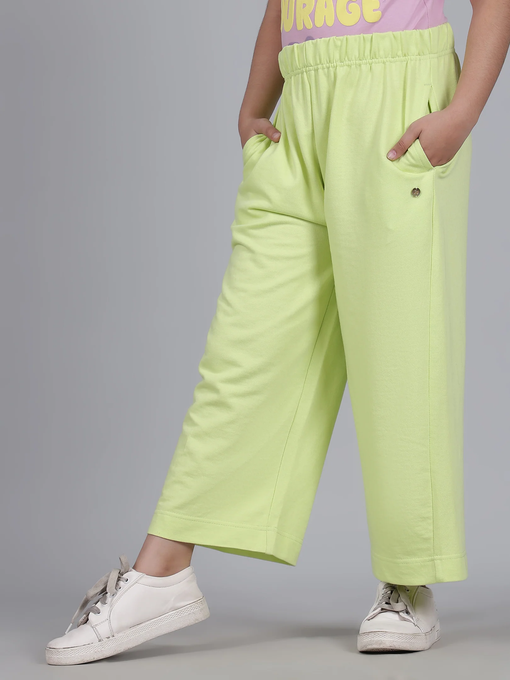 Girls Solid Green Regular Fit Casual Track Pant - Image 4