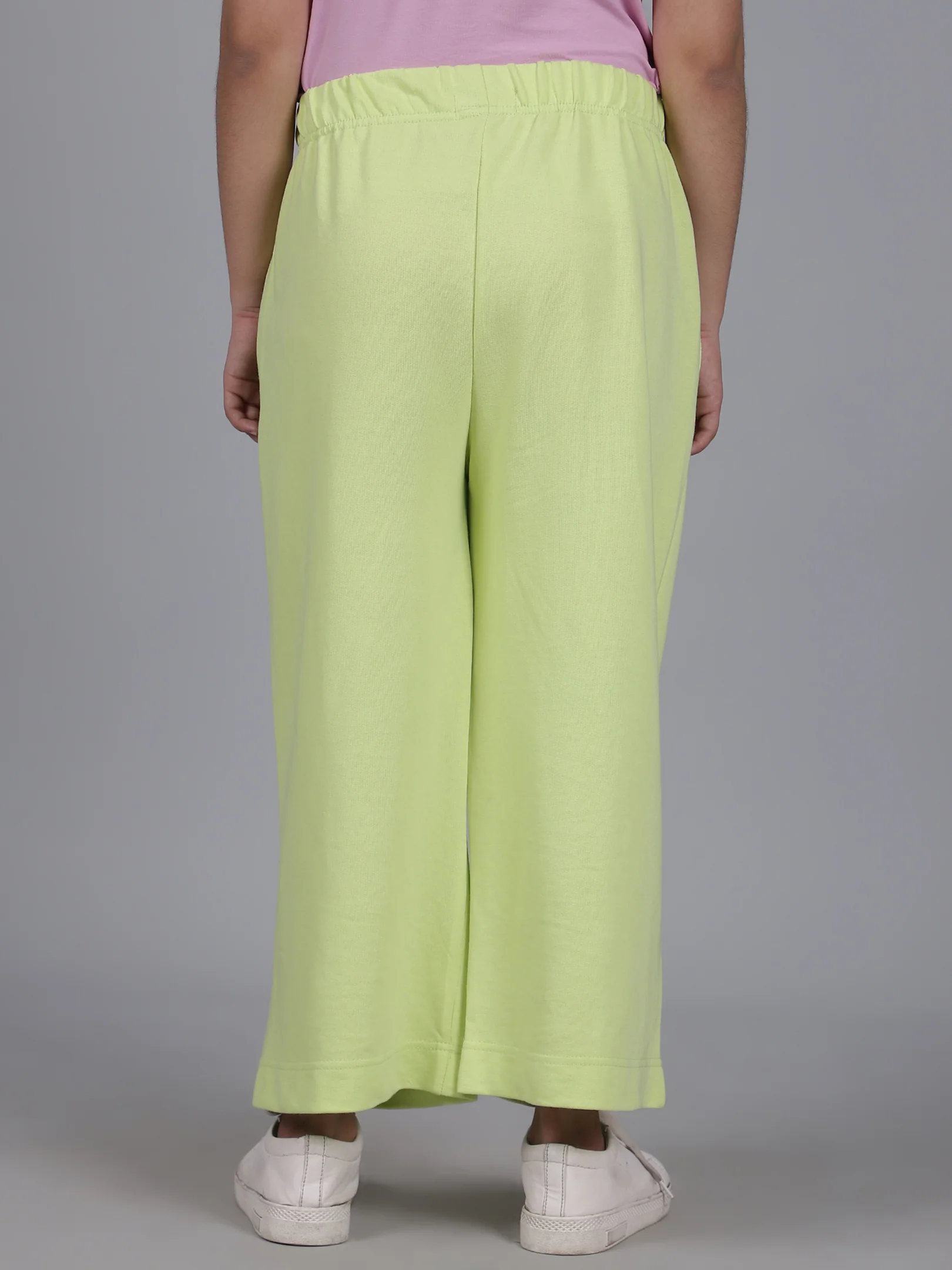 Girls Solid Green Regular Fit Casual Track Pant - Image 5