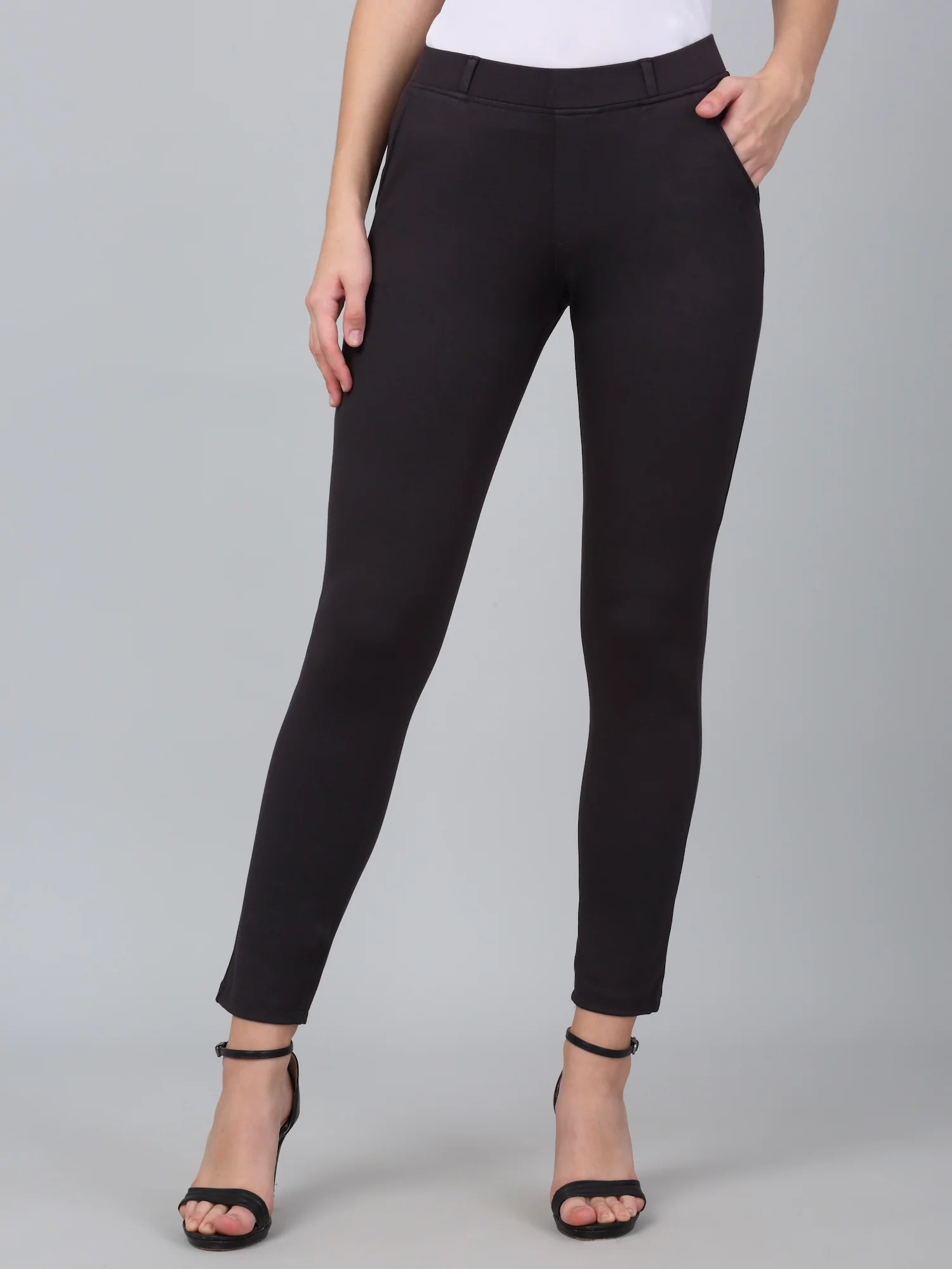 Grey Solid Ankle Length Regular Fit Jegging For Women - Image 3