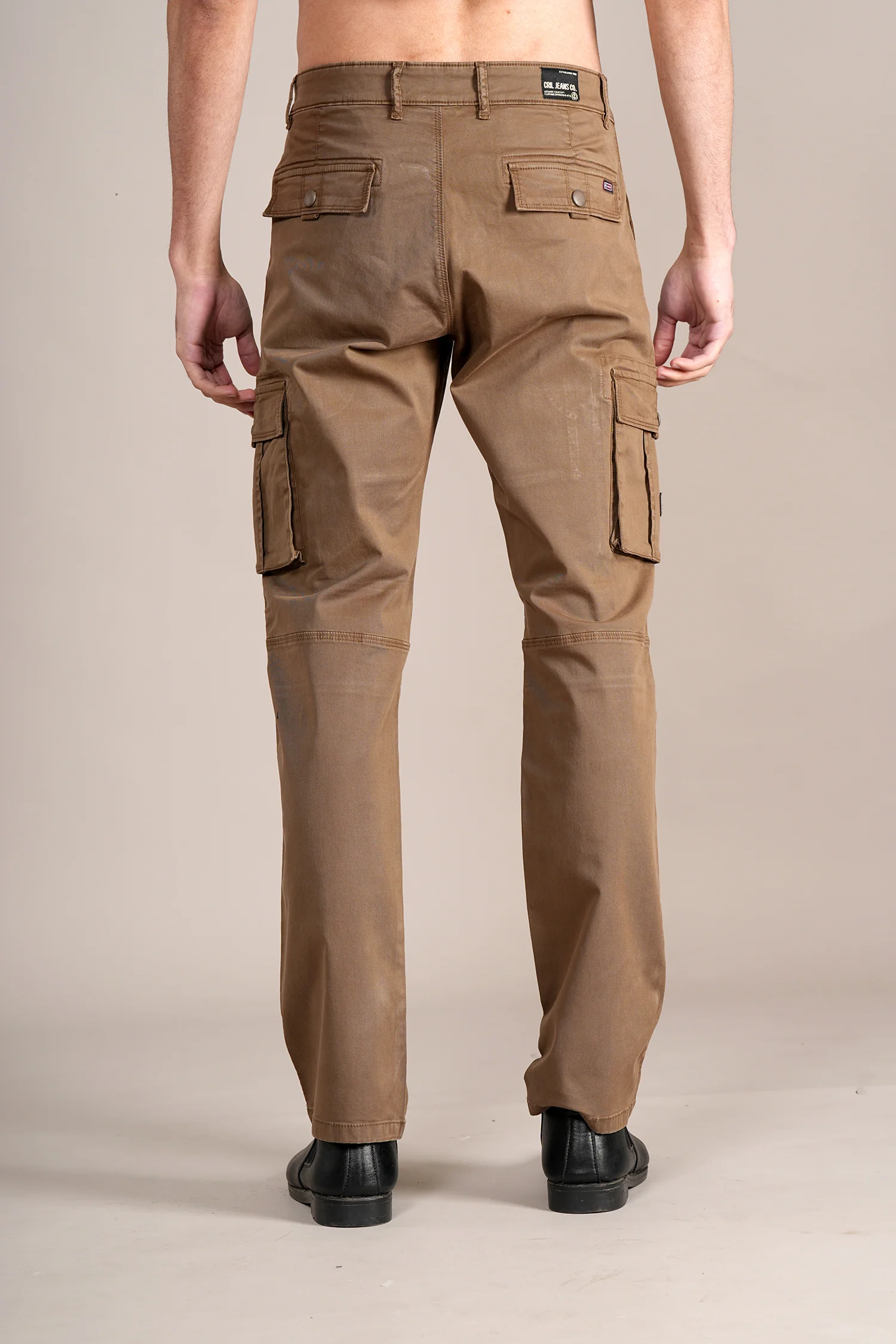 Men Brown Solid Casual Cargo Pant - Image 5