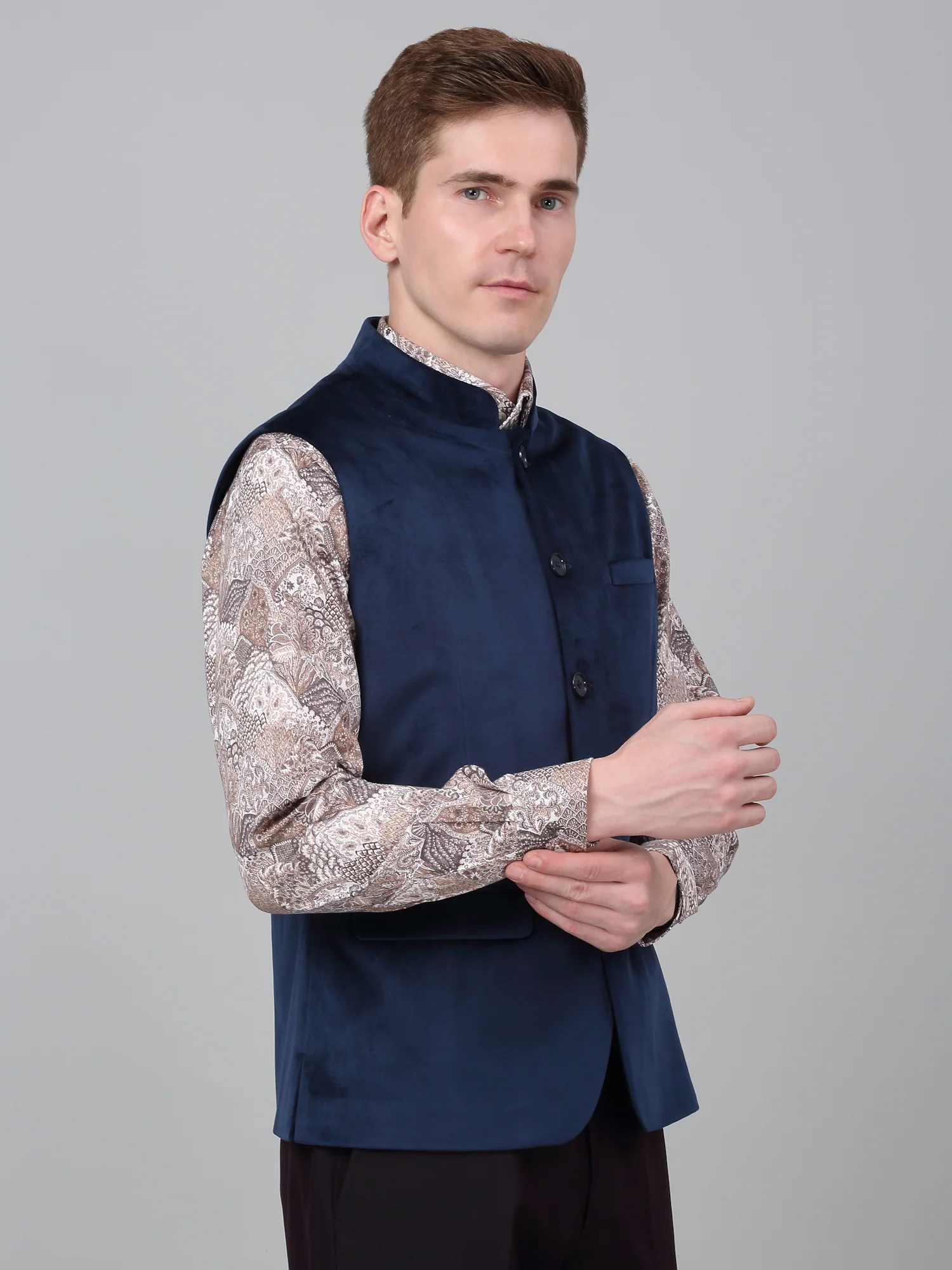 Men Navy Blue Solid Partywear Band Collar Sleeveless Waist Coat - Image 4