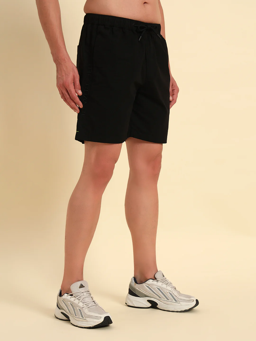Men's Black Solid Regular Fit Casual Bermuda - Image 4
