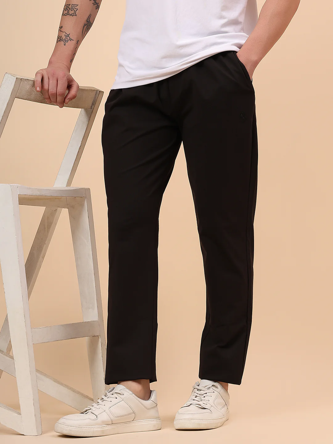 Men's Black Solid Regular Fit Casual Track Pant - Image 3
