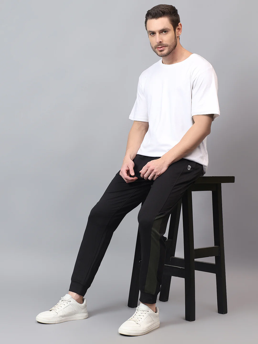 Men's Black Solid Track Pant - Image 3
