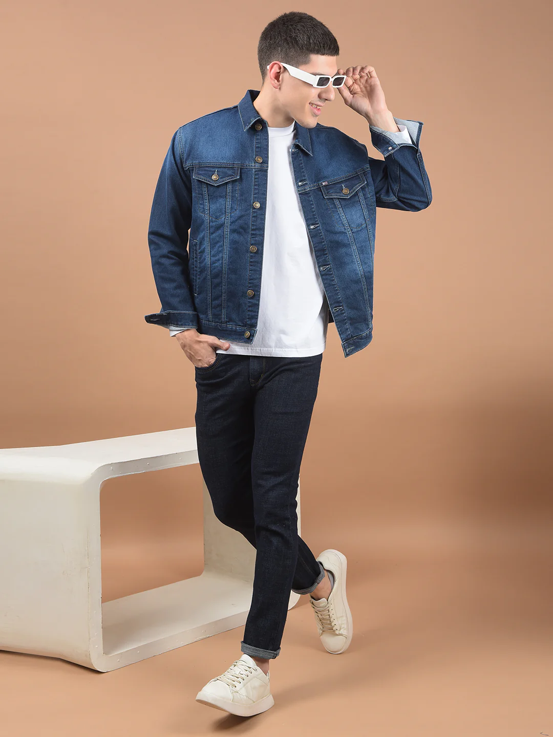 Men's Carbon Spread Collar Denim Jacket - Image 2