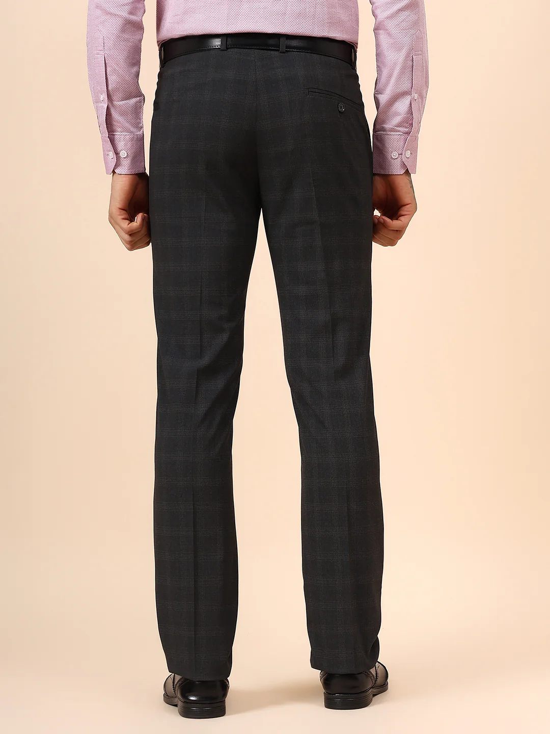 Men's Checkered Dark Grey Non Plated Regular Fit Formal Trouser - Image 6