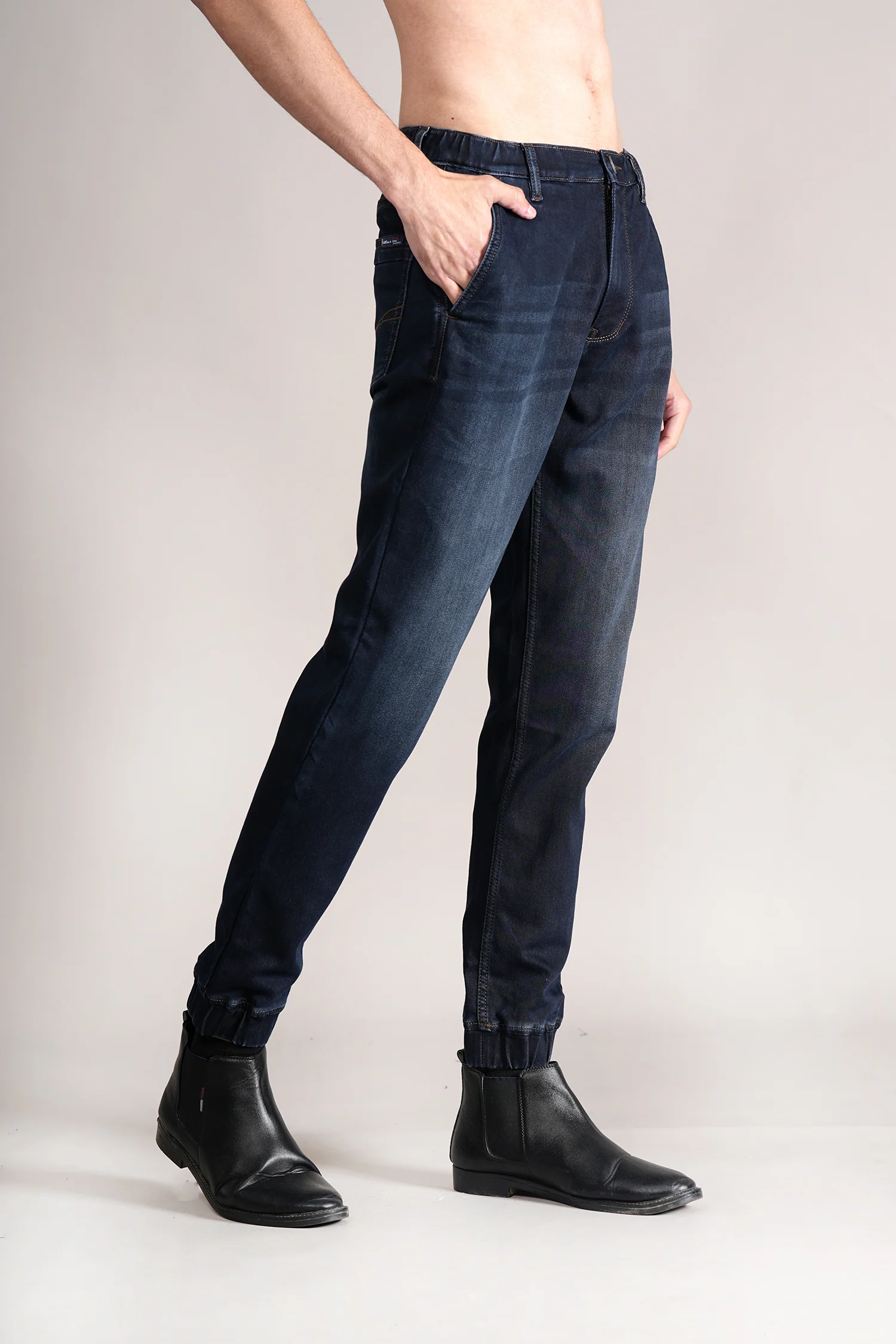 Men's Dark Blue Solid Jogger - Image 4