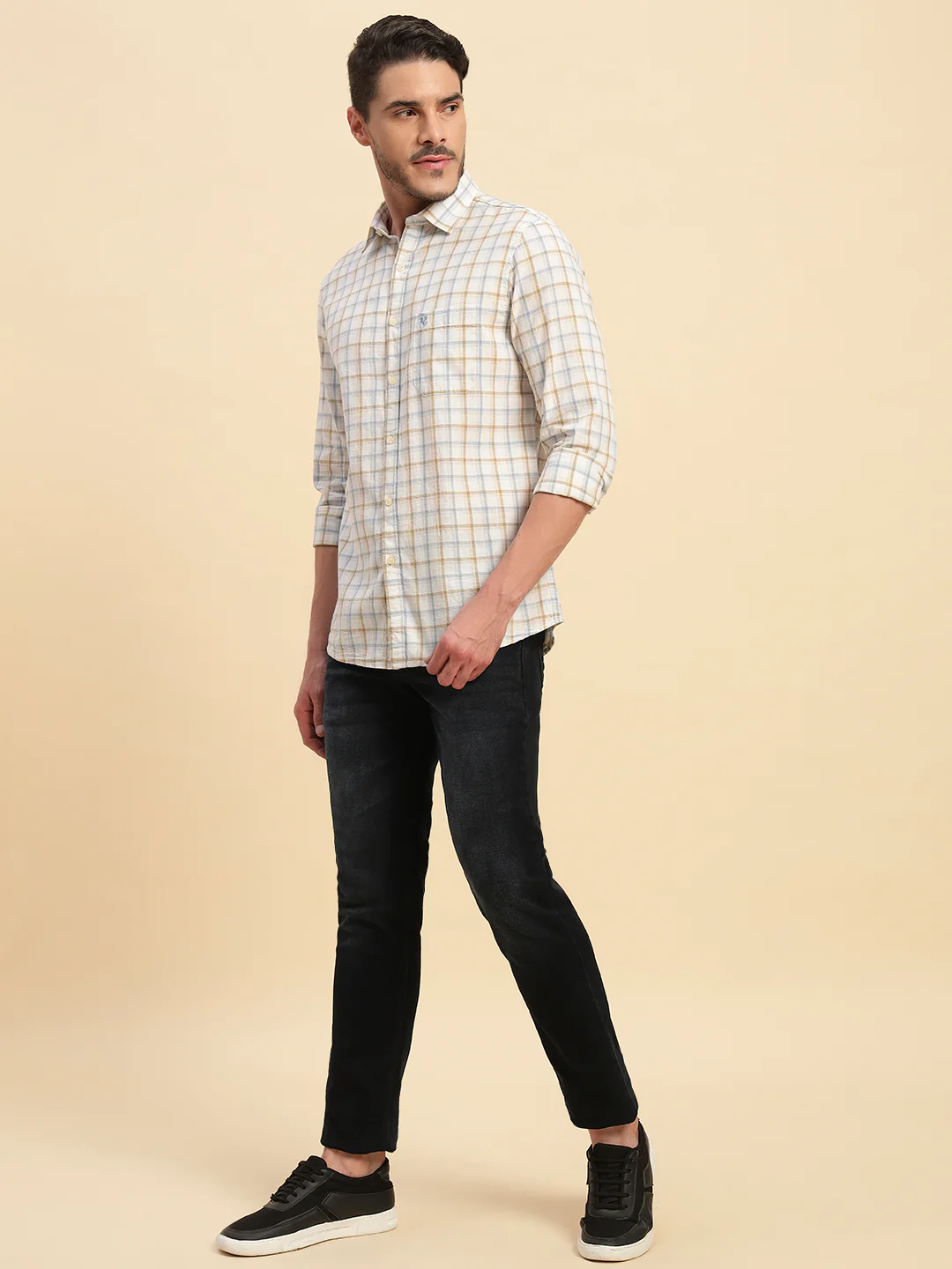 Denim Jeans for Men l Breathable & Soft with Color Fastness Slim Fit Cotton Fabric Solid Pattern Button Closure - Image 2