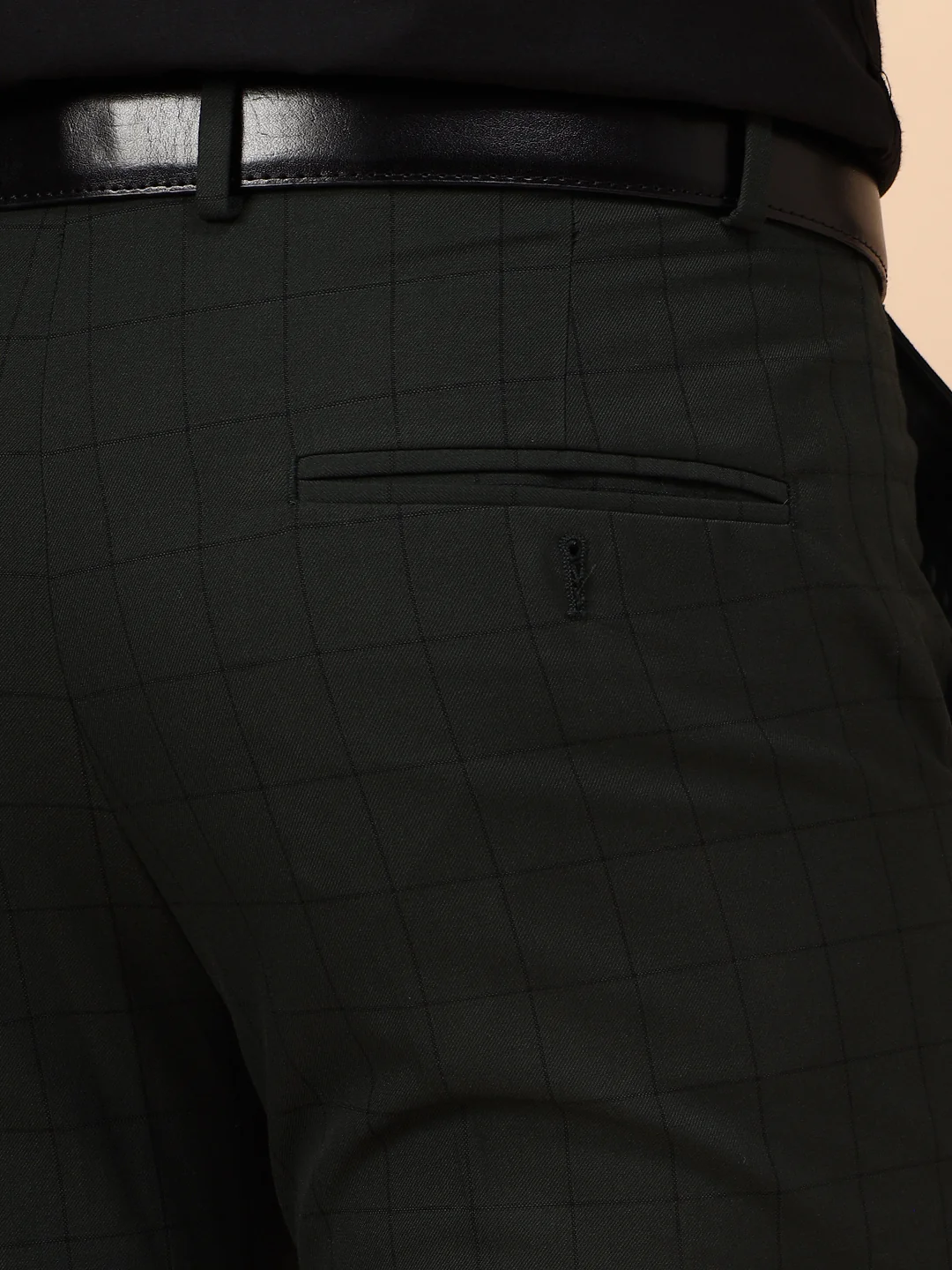 Men's Dark Green Checkered Non Plated Regular Fit Formal Trouser - Image 8