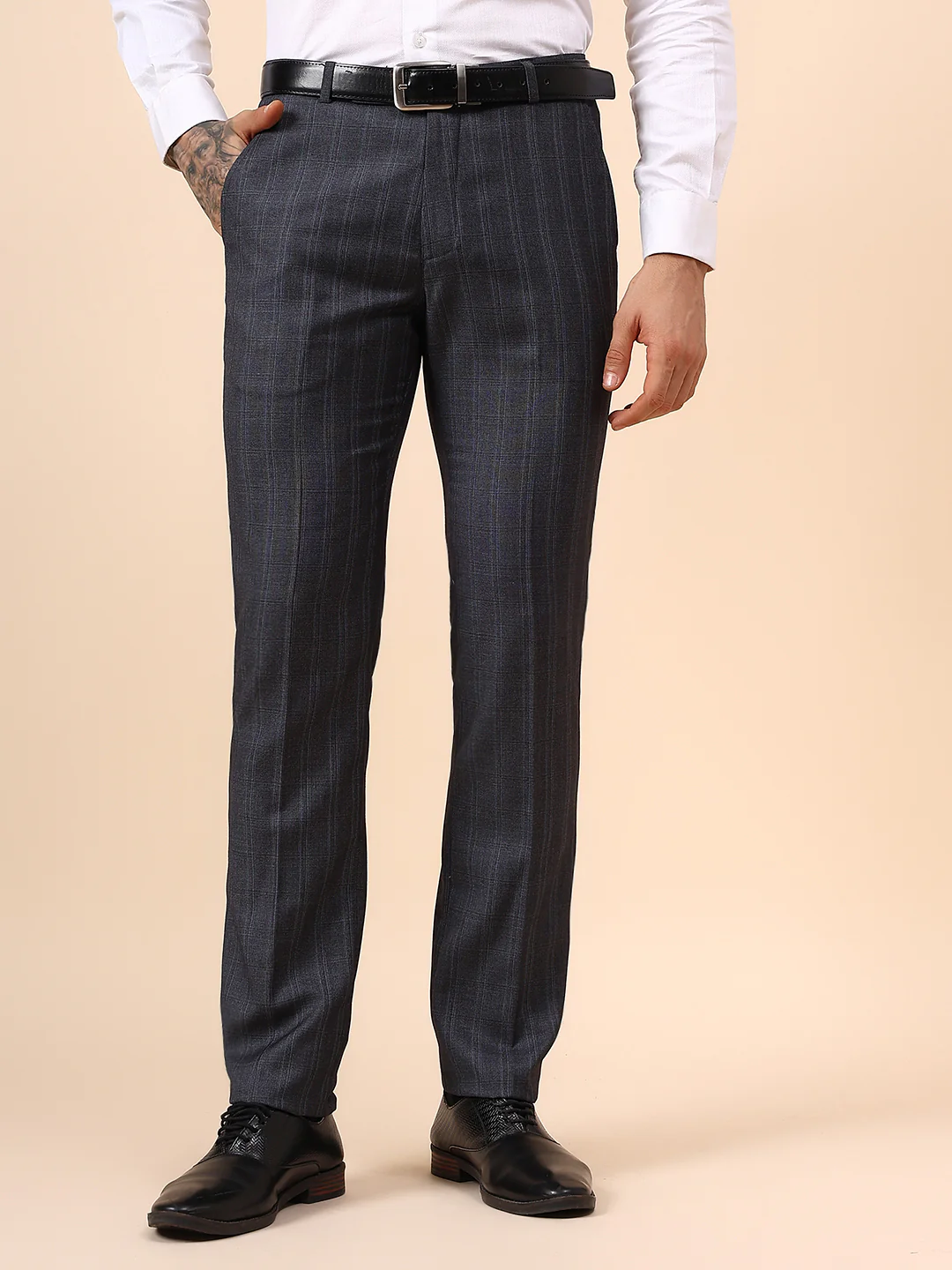Men's Grey Checkered Non Plated Regular Fit Formal Trouser - Image 2