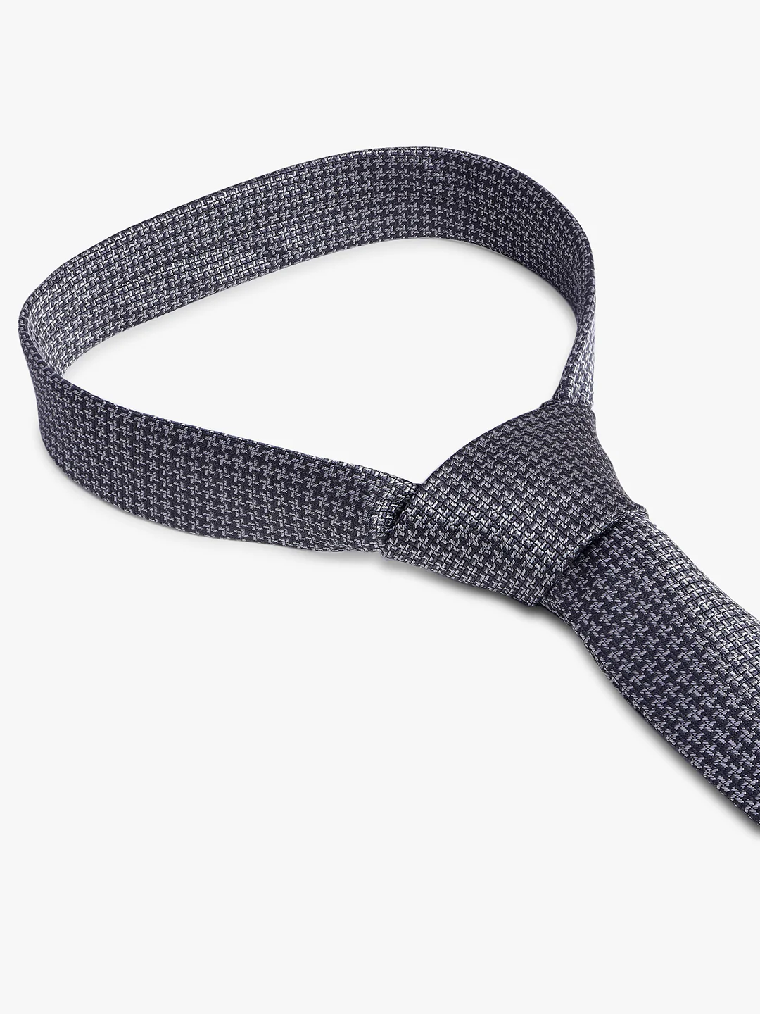 Men's Grey Self Design Tie With Pocket Square Set - Image 7