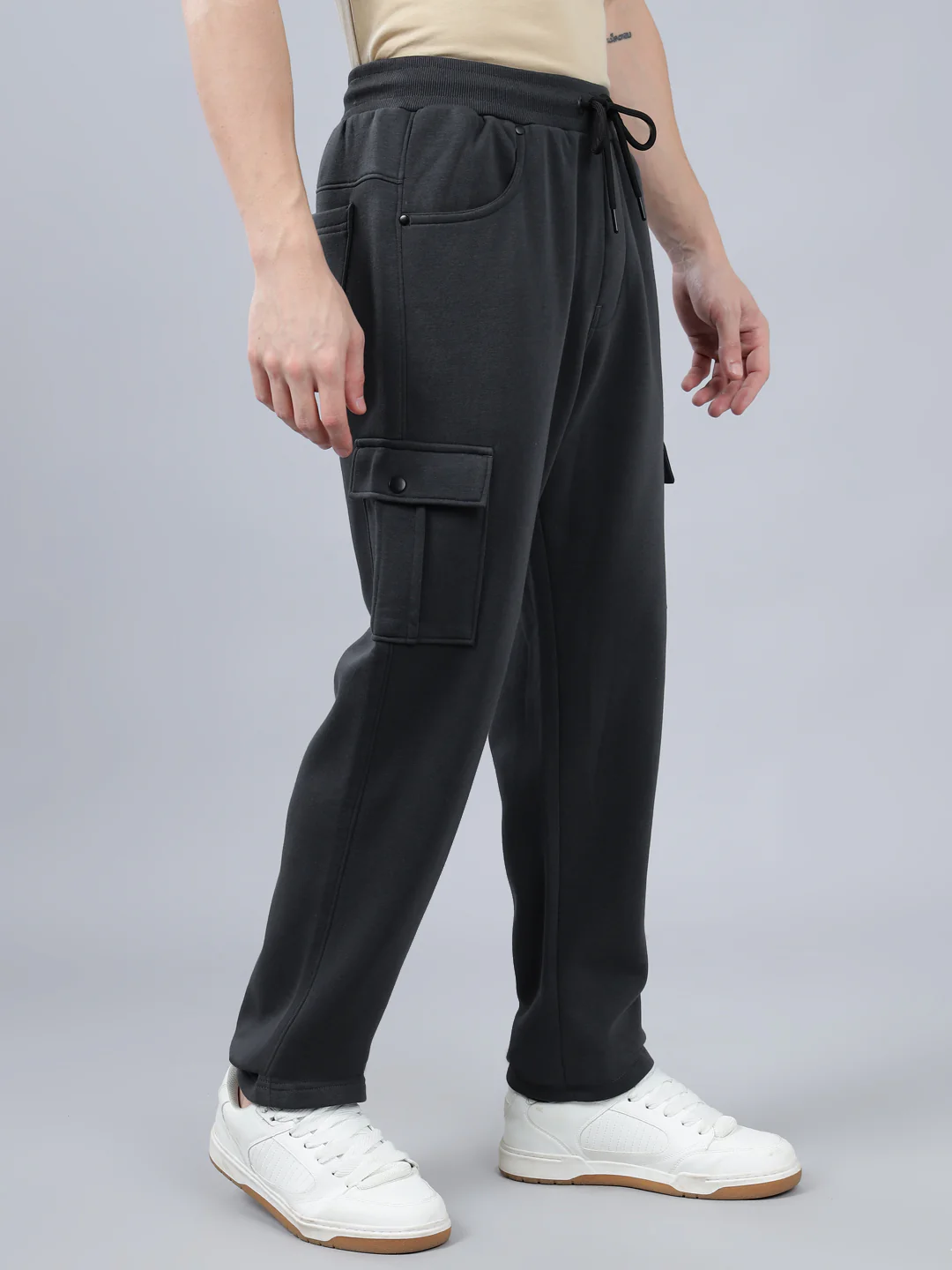 Men's Grey Solid Full Length Winter Cargo Pant - Image 4