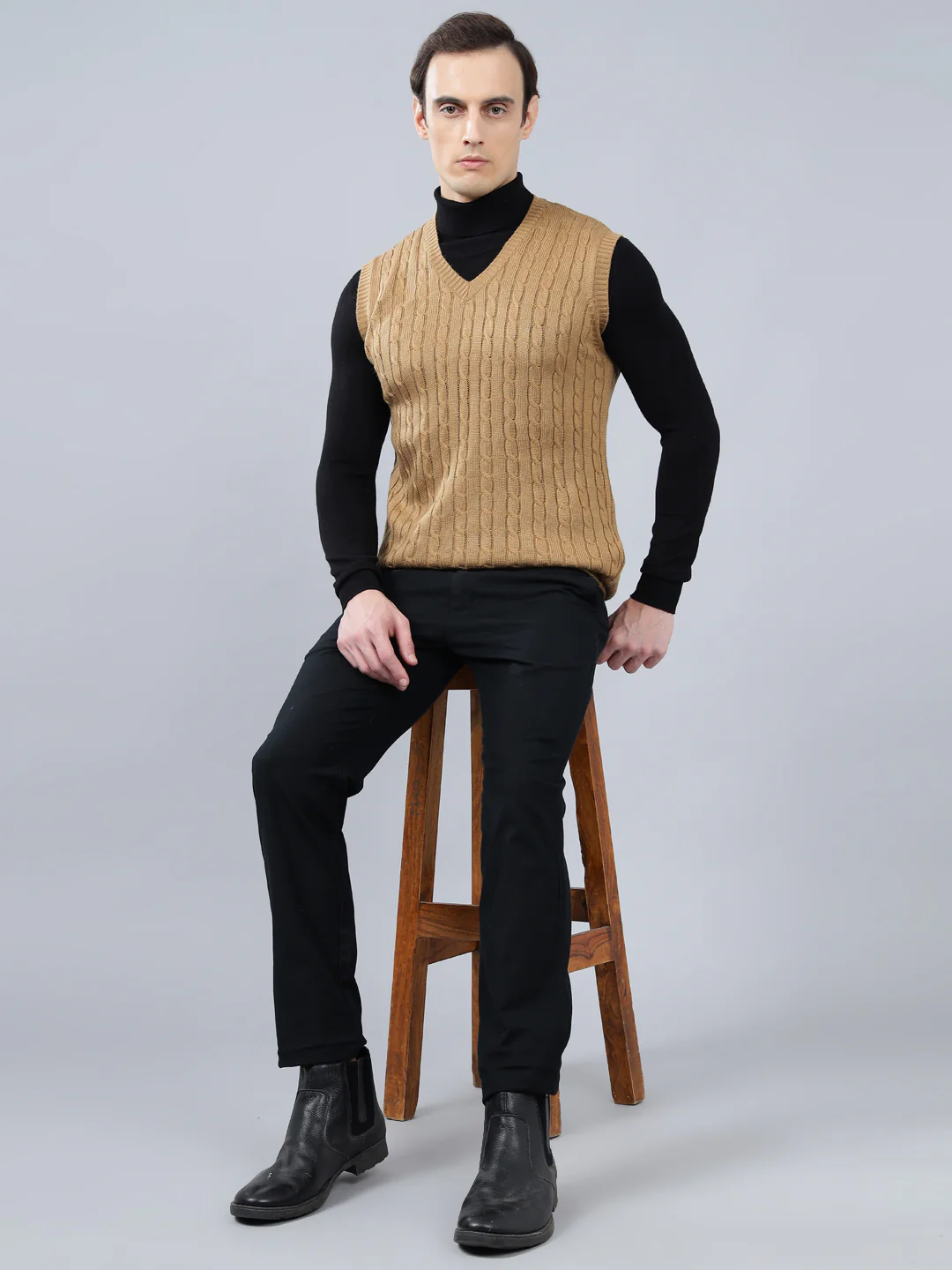 Men's Jacquard Khaki Sleeveless Sweater - Image 4