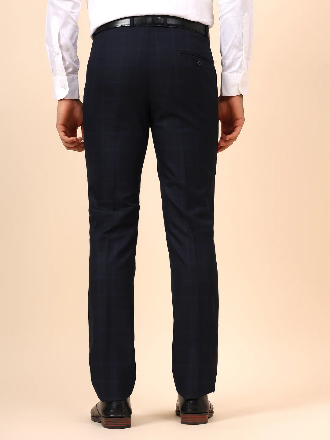 Men's Navy Blue Checkered Non Plated Regular Fit Formal Trouser - Image 5