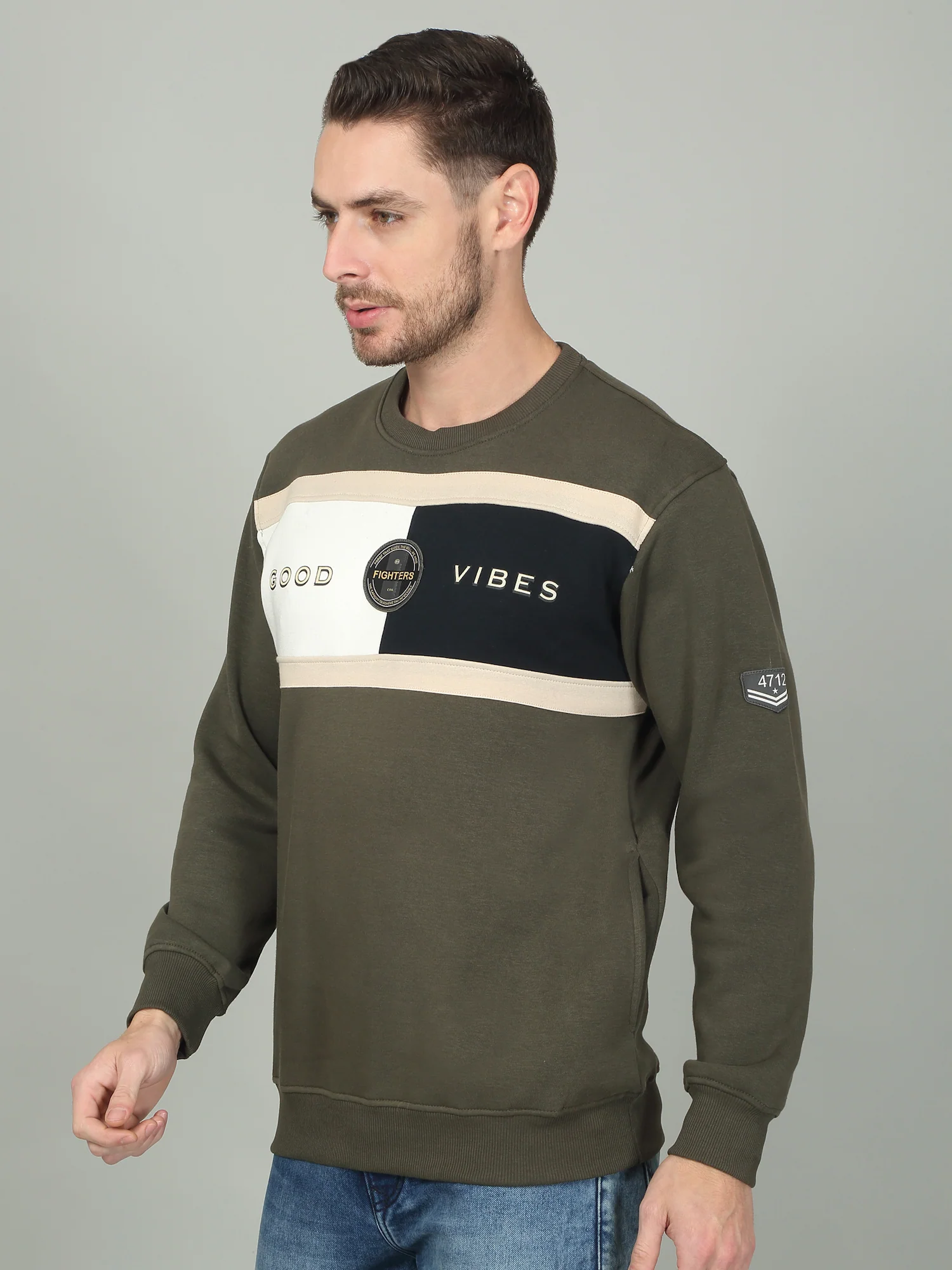 Men's Olive Colorblock Round Neck Sweatshirt - Image 4