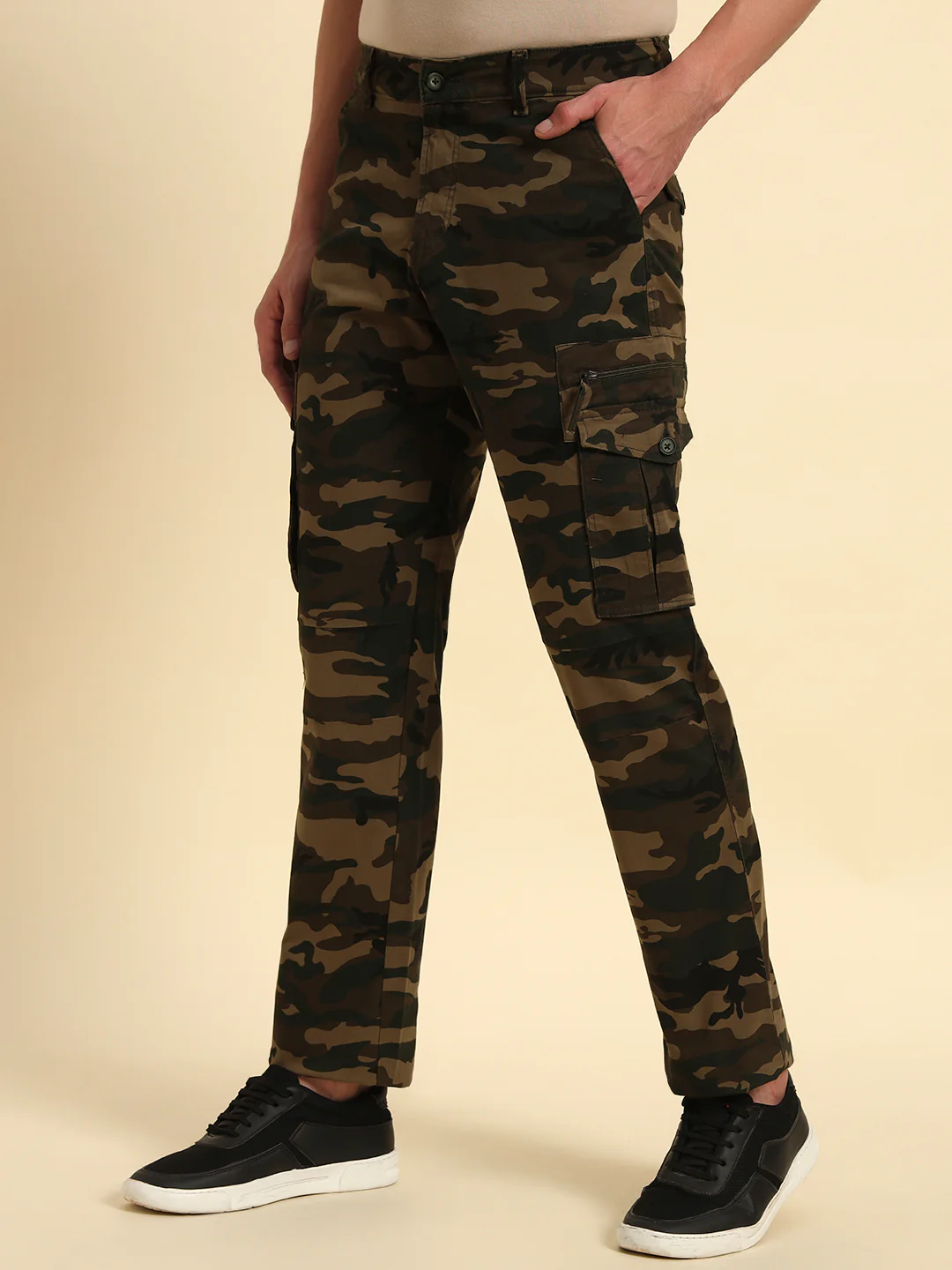 Men's Olive Green Printed Regular Fit Casual Cargo - Image 4