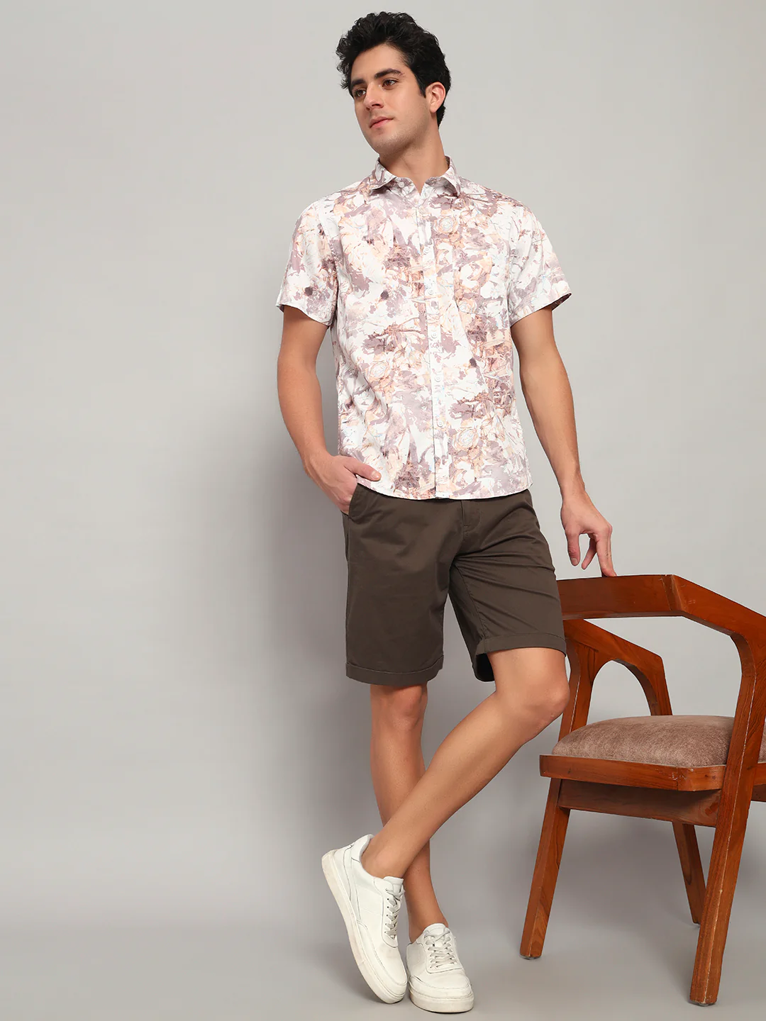Men's Olive Green Solid Regular Fit Casual Bermuda - Image 8