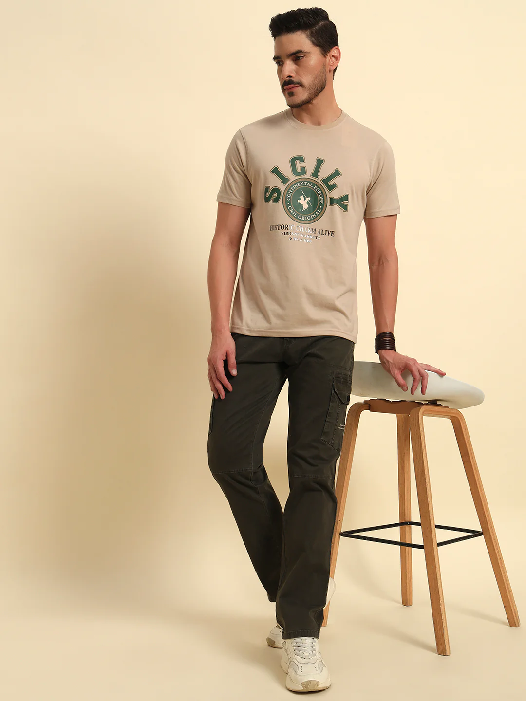 Men's Olive Green Solid Regular Fit Casual Cargo - Image 2