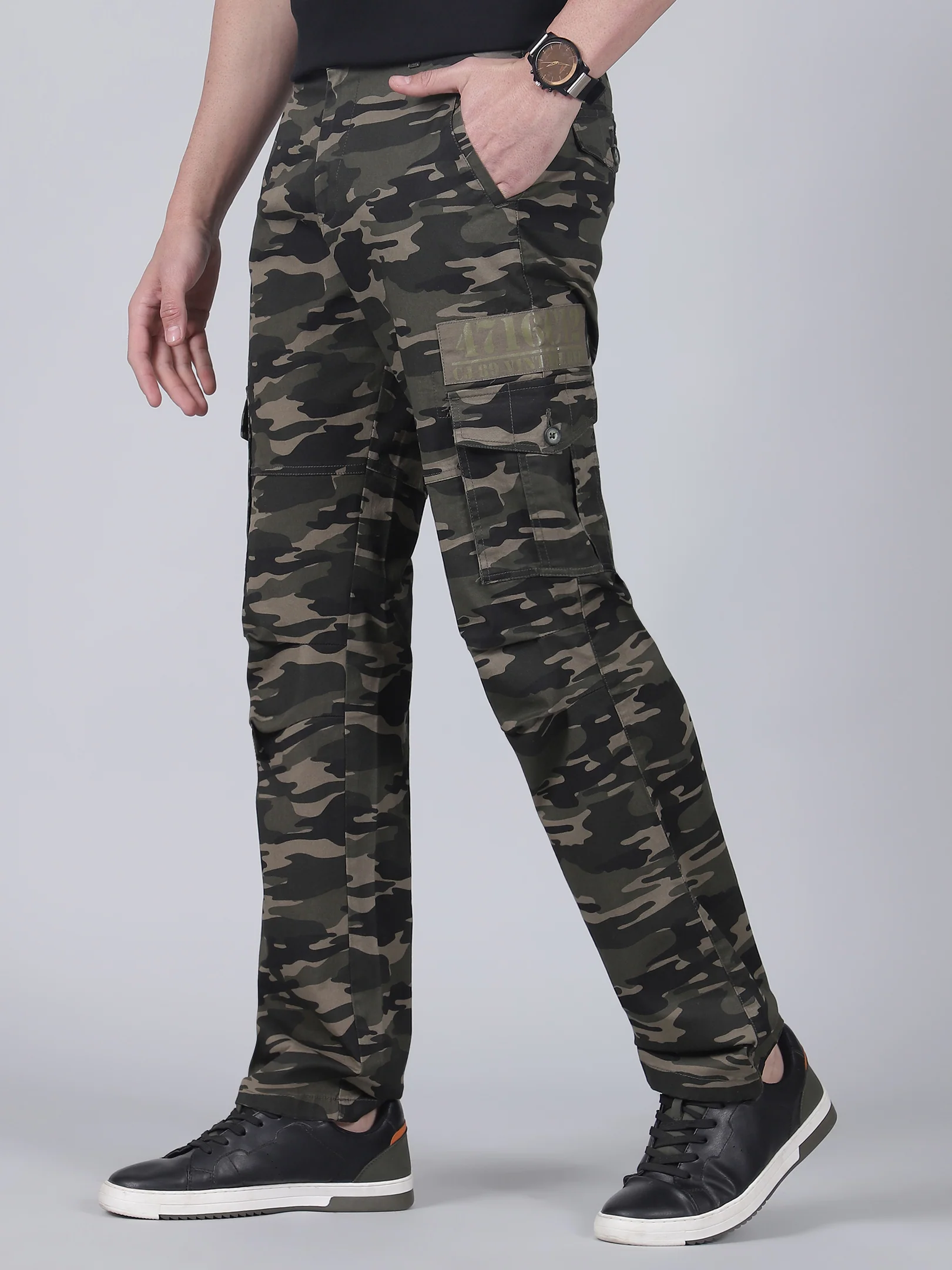 Men's Printed Green Regular Fit Casual Cargo - Image 3