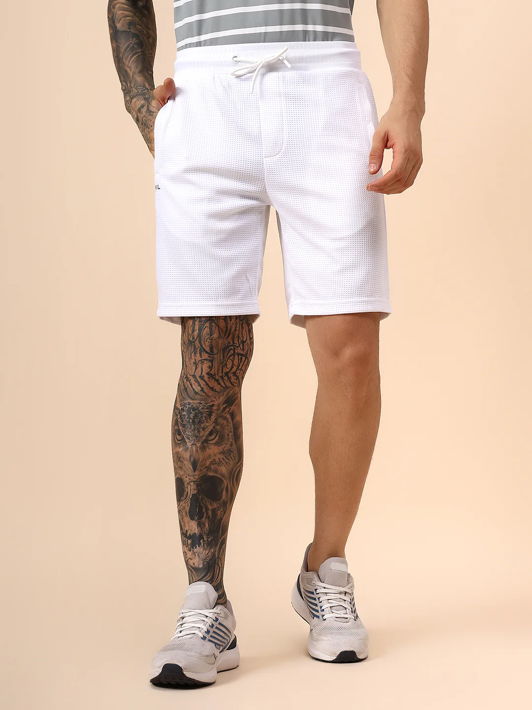 Men's Self Design White Regular Fit Casual Shorts - Image 3