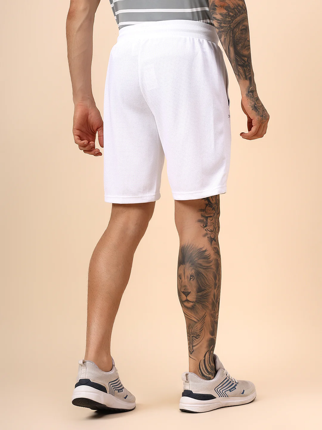 Men's Self Design White Regular Fit Casual Shorts - Image 6