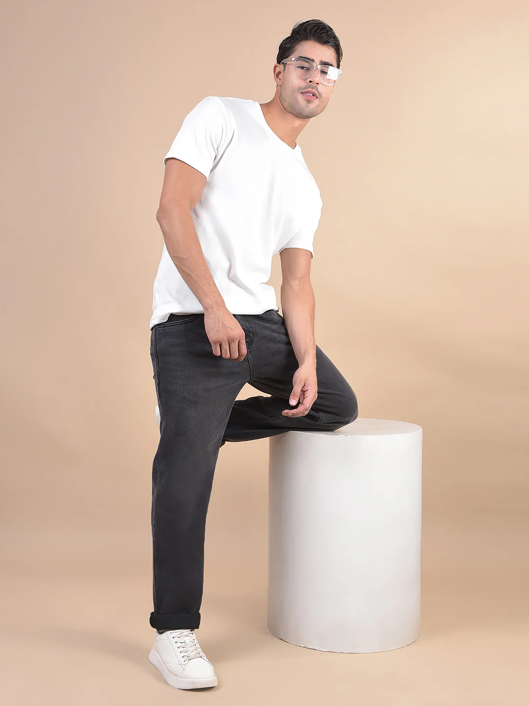 Denim Jeans for Men l Breathable & Soft with Color Fastness Straight Fit Cotton Fabric Solid Pattern Button Closure - Image 2