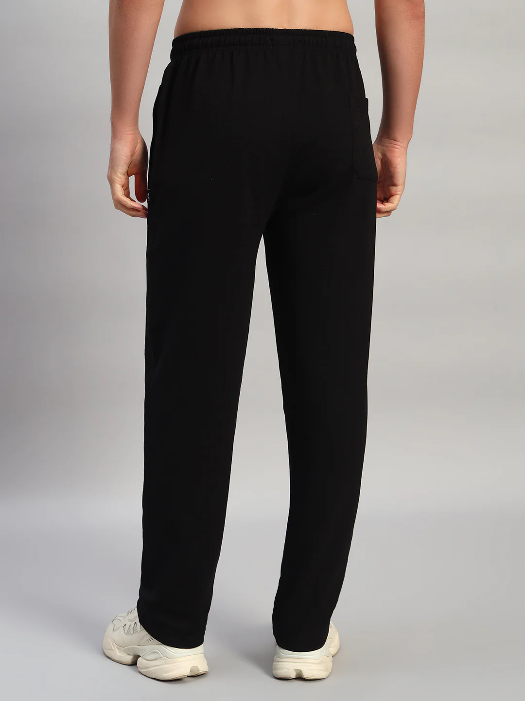 Men's Solid Black Flat Front Mid Rise Regular Fit Casual Track Pant - Image 3
