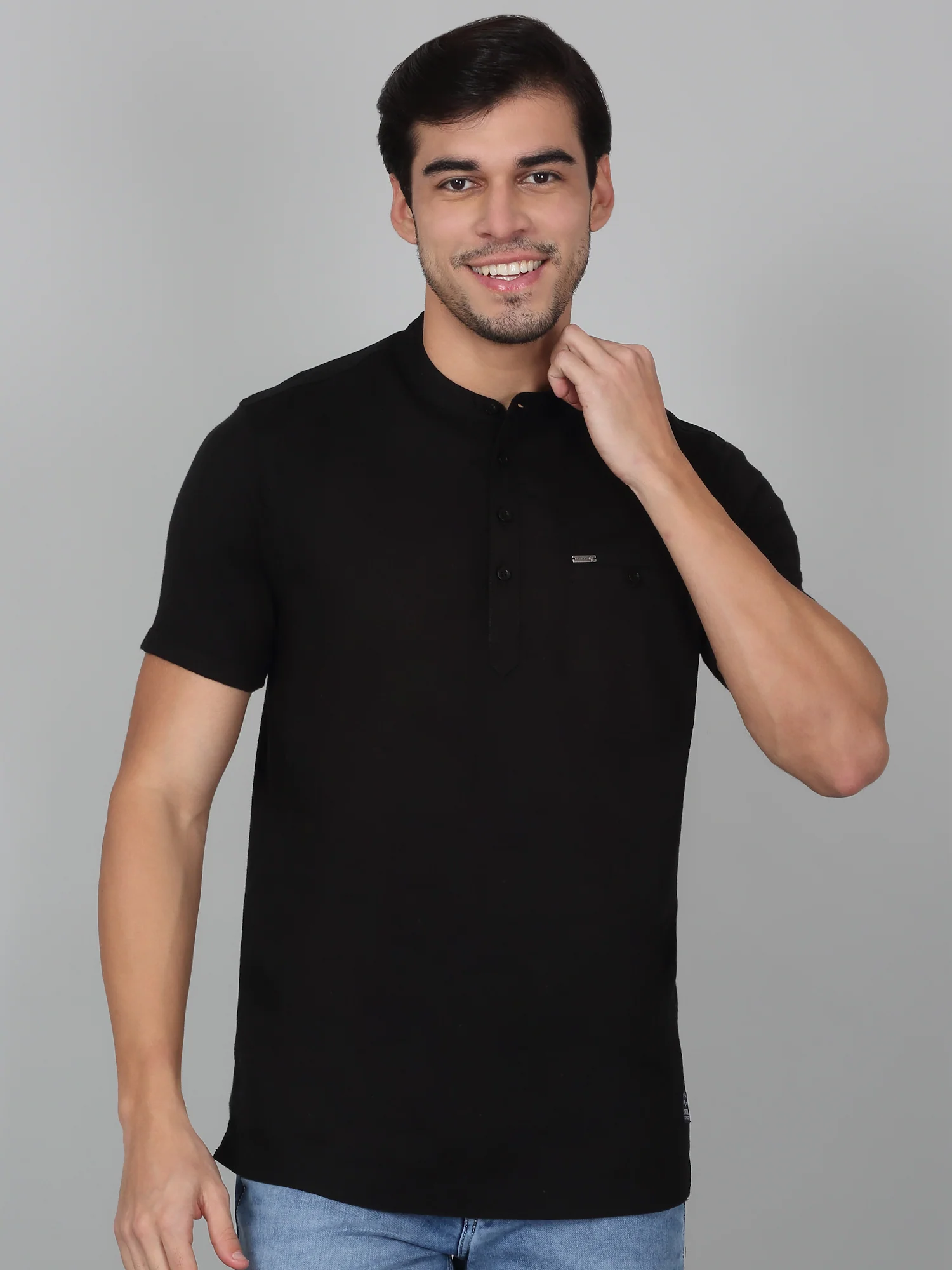 Men's Solid Black Mandarin Collar Regular Fit Half Sleeves Kurta - Image 3