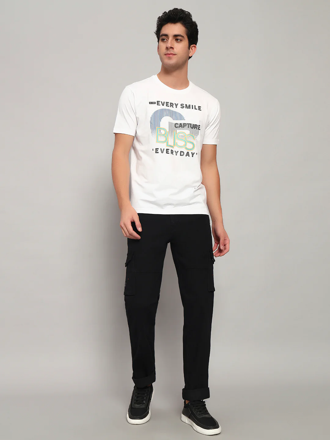 Men's Solid Black Regular Fit Casual Cargo - Image 2
