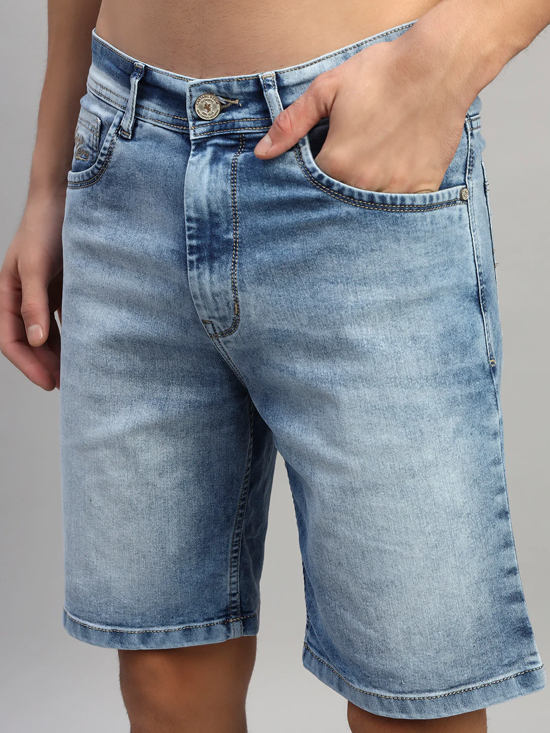 Men's Solid Denim Blue Regular Fit Casual Bermuda - Image 7