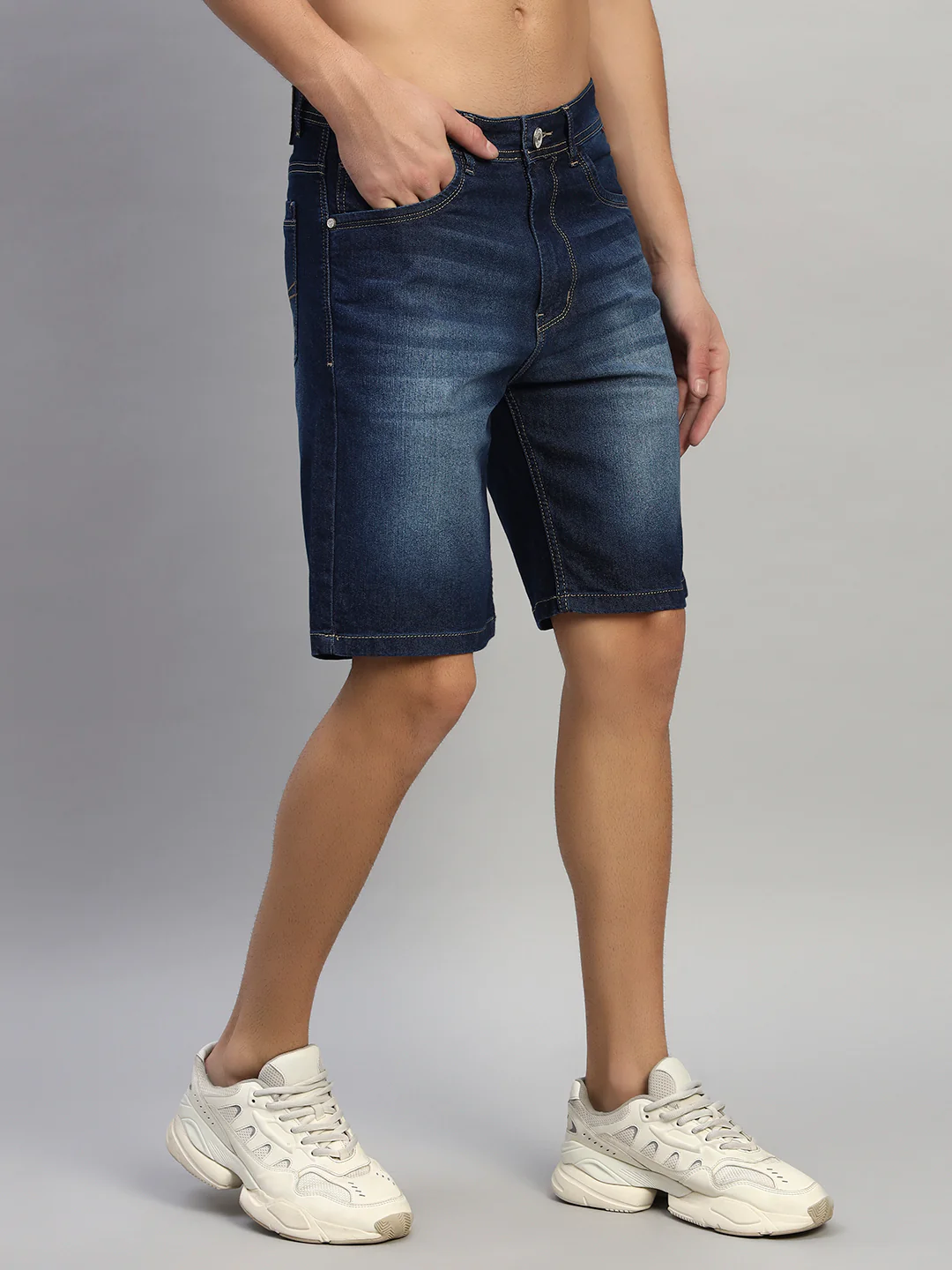 Men's Solid Denim Blue Regular Fit Casual Bermuda - Image 6