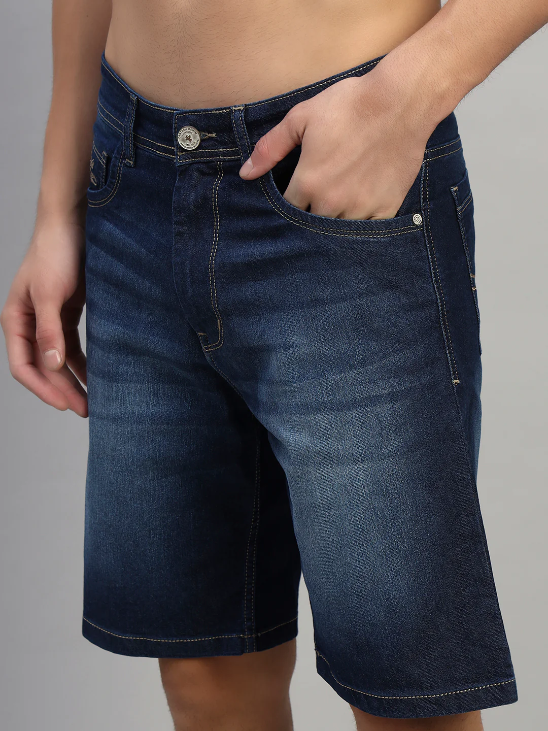 Men's Solid Denim Blue Regular Fit Casual Bermuda - Image 7