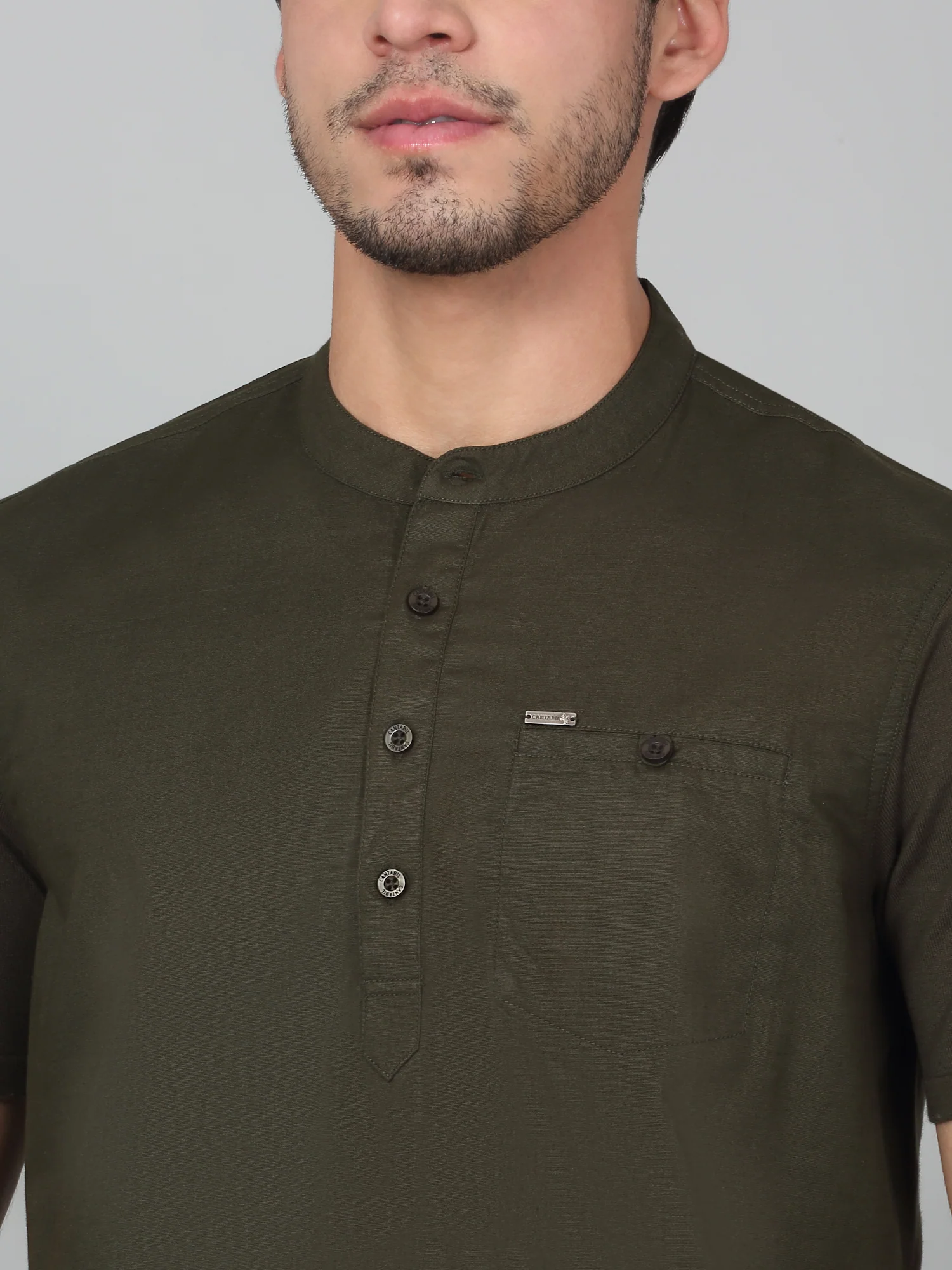 Men's Solid Green Mandarin Collar Regular Fit Half Sleeves Kurta - Image 4
