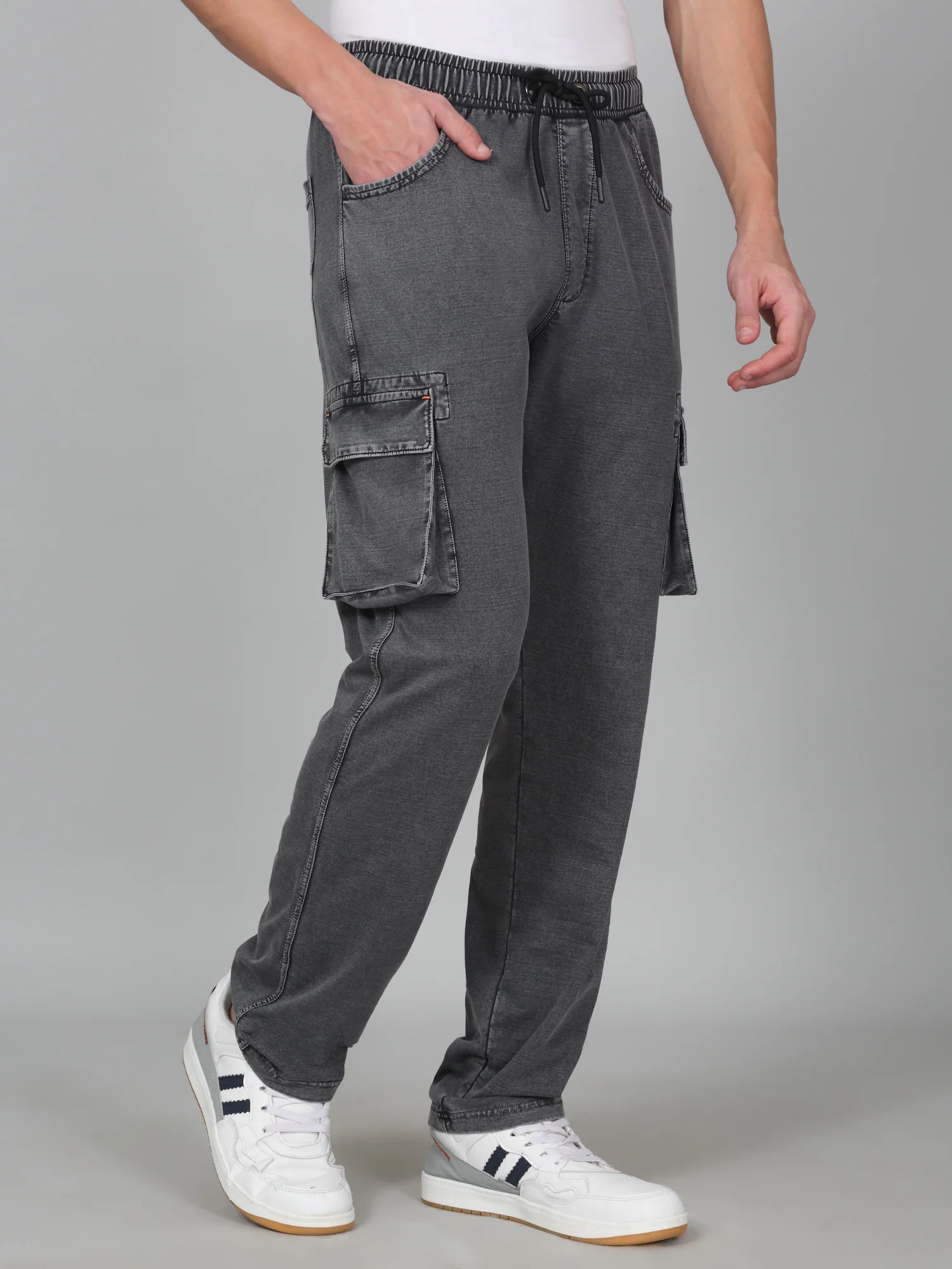 Men's Solid Grey Regular Fit Casual Cargo - Image 4