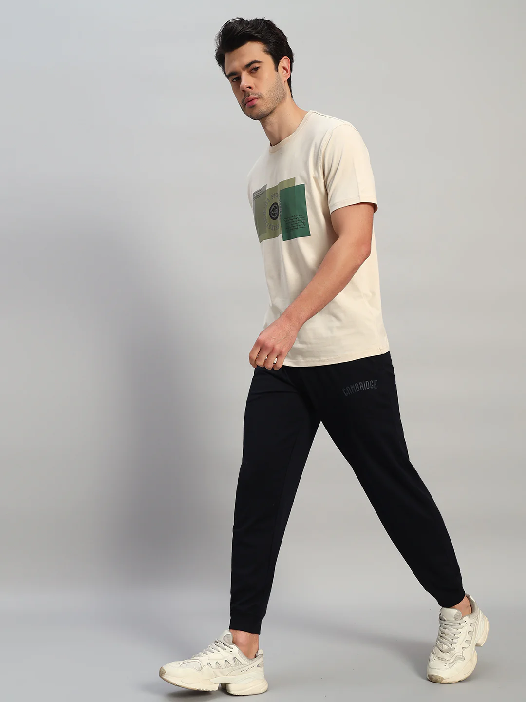 Men's Solid Navy Blue Regular Fit Casual Track Pant - Image 9