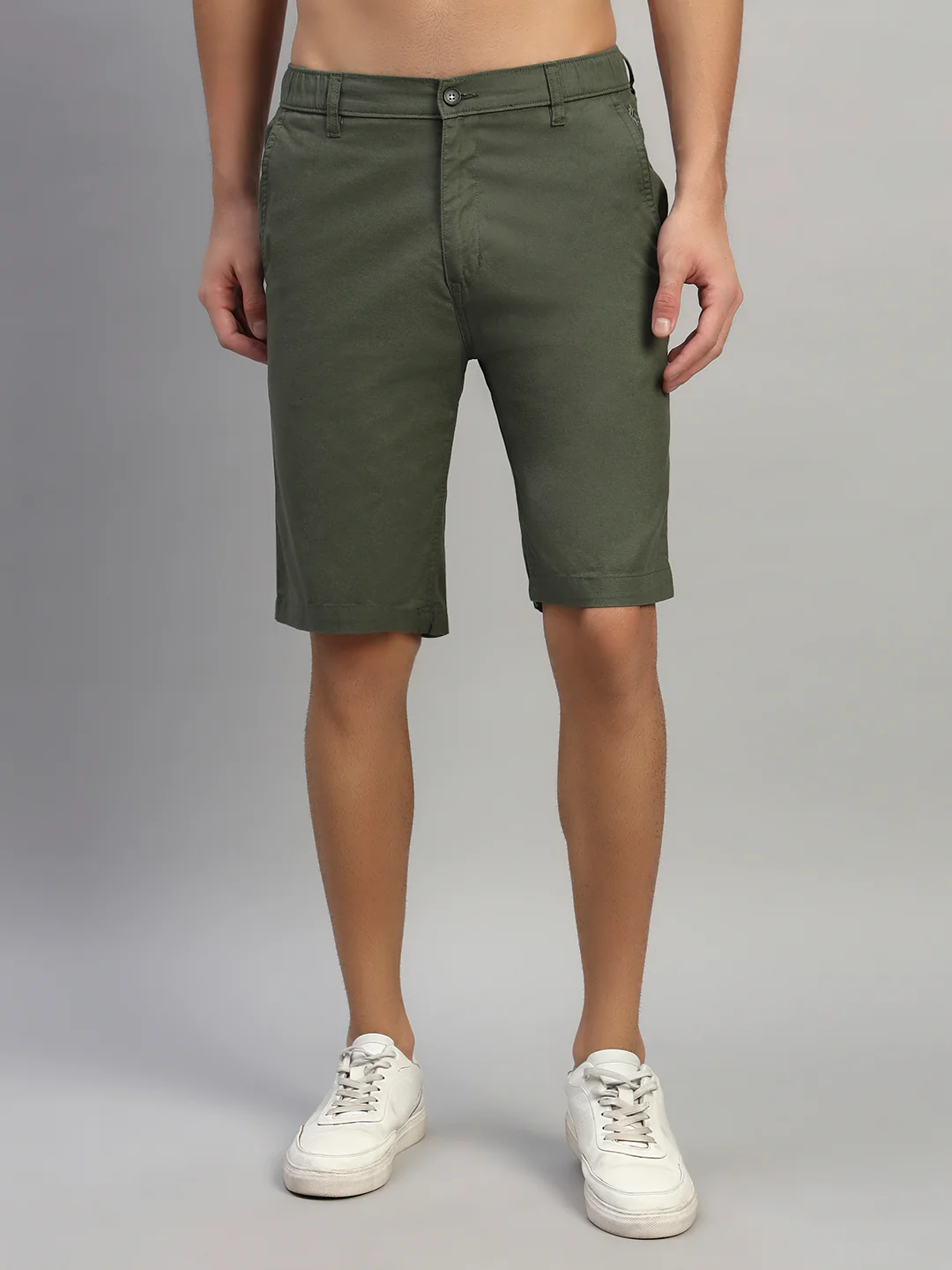 Men's Solid Olive Green Regular Fit Casual Bermuda - Image 3