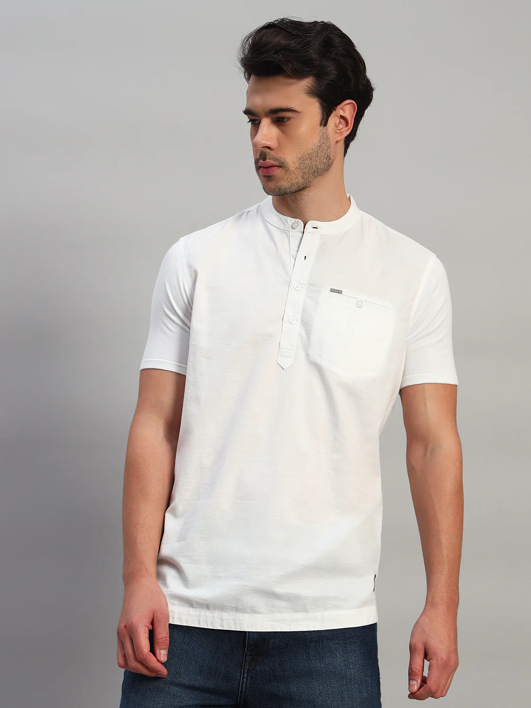 Men's Solid White Mandarin Collar Half Sleeve Kurta - Image 2