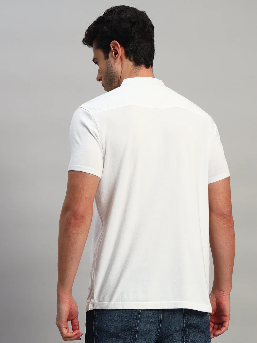 Men's Solid White Mandarin Collar Half Sleeve Kurta - Image 4