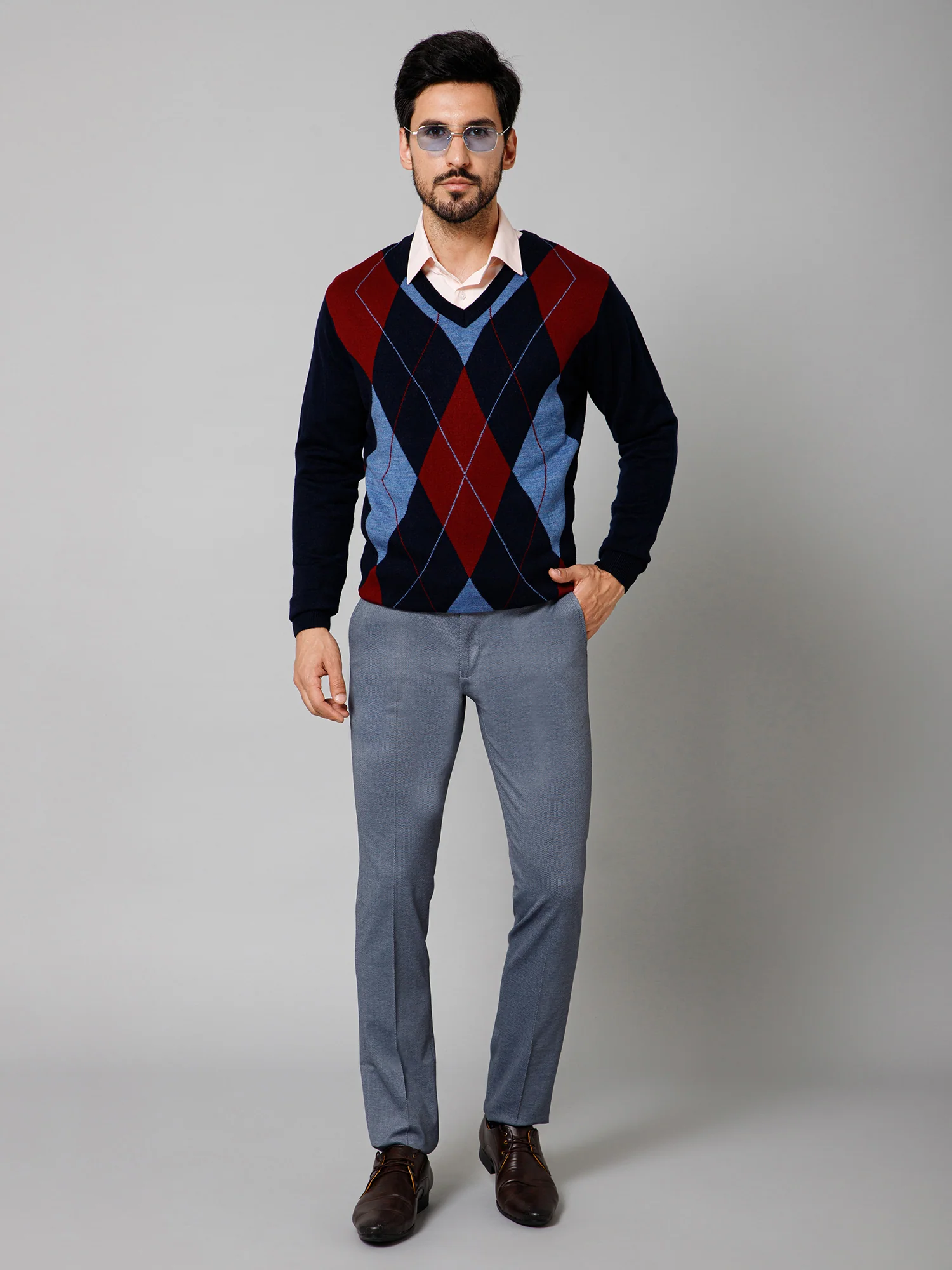 Sweater for Men l Winter Wear Acrylic Fabric Pull-On Closure V-Neck Regular Fit Color Block Pattern - Image 7