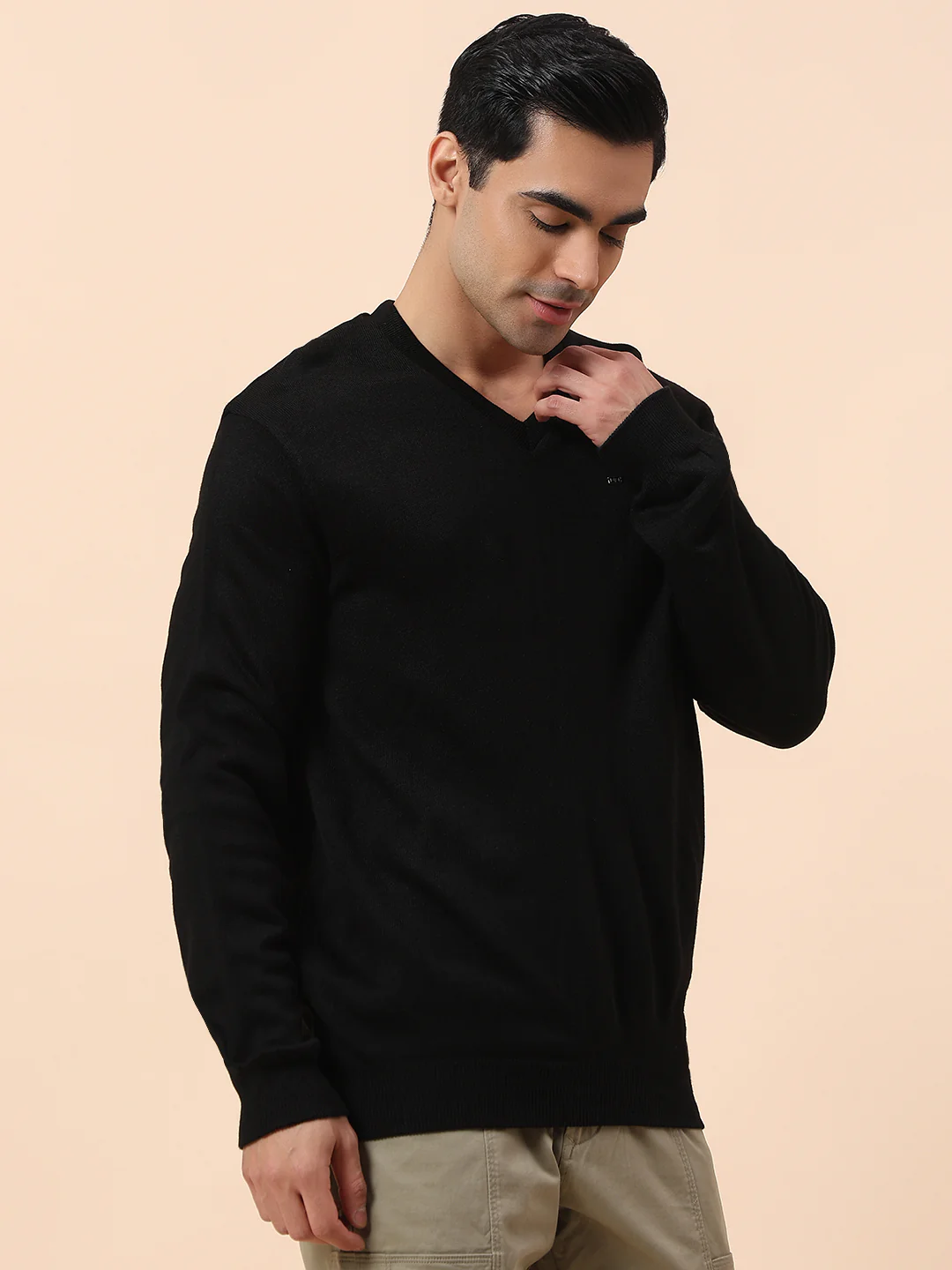 Sweater for Men | Winter Wear Acrylic Fabric Pull-On Closure V-Neck Regular Fit Solid Pattern - Image 5