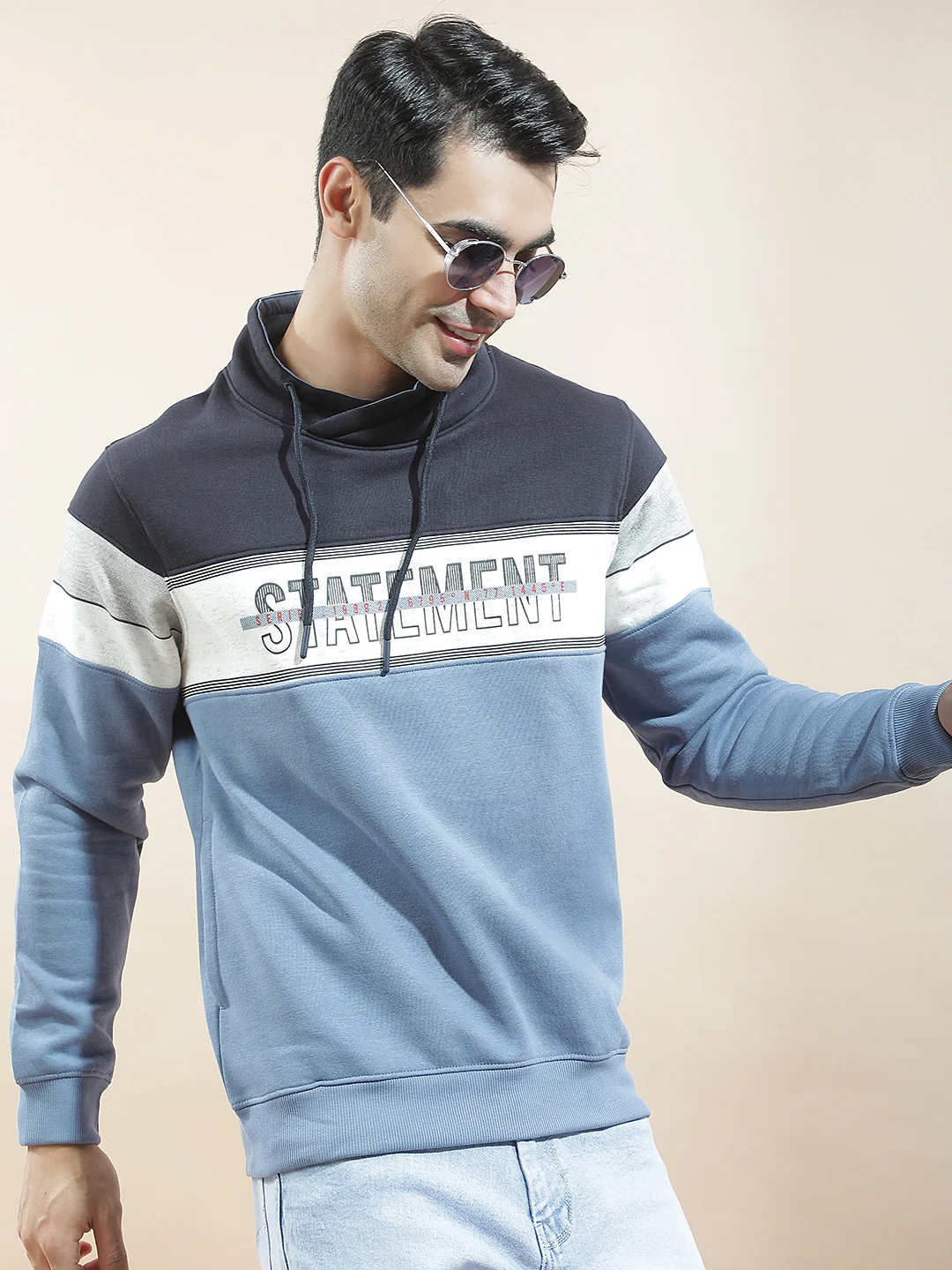 Sweatshirt for Men l Winter Wear Fleece Fabric Mandarin Collar Regular Fit Color Block Pattern - Image 3