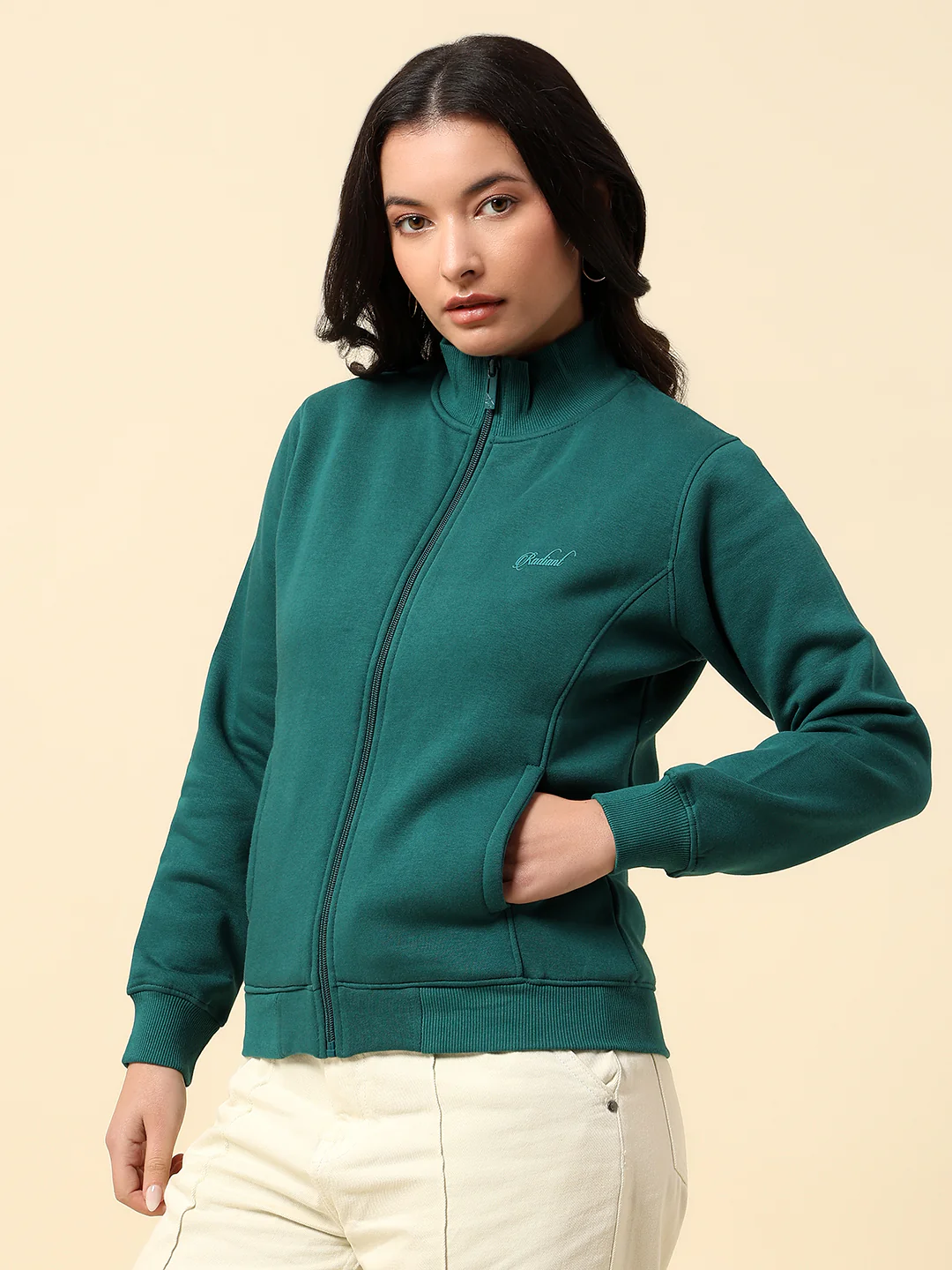 Sweatshirt for Women |Winter Wear Fleece Fabric Zipper Closure Regular Fit Solid Pattern - Image 3